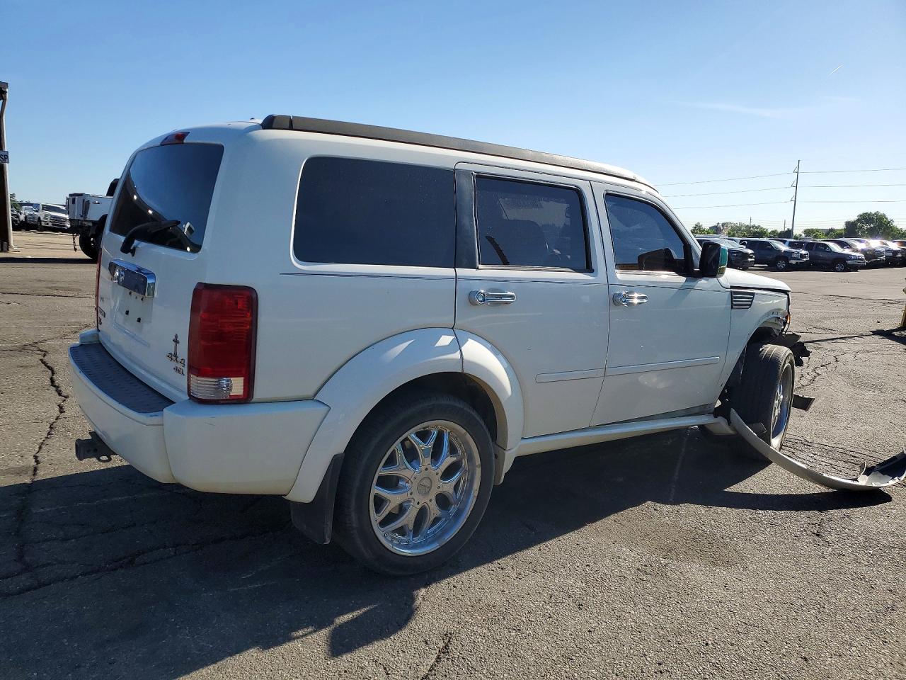 2007 Dodge Nitro R White vin: 1D8GU58637W732320