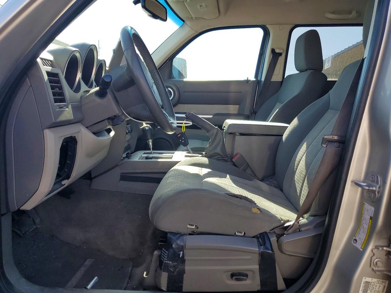 2008 Dodge Nitro Slt Silver vin: 1D8GU58K18W165734