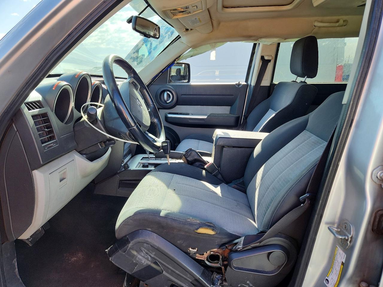2008 Dodge Nitro Slt Silver vin: 1D8GU58K18W238942