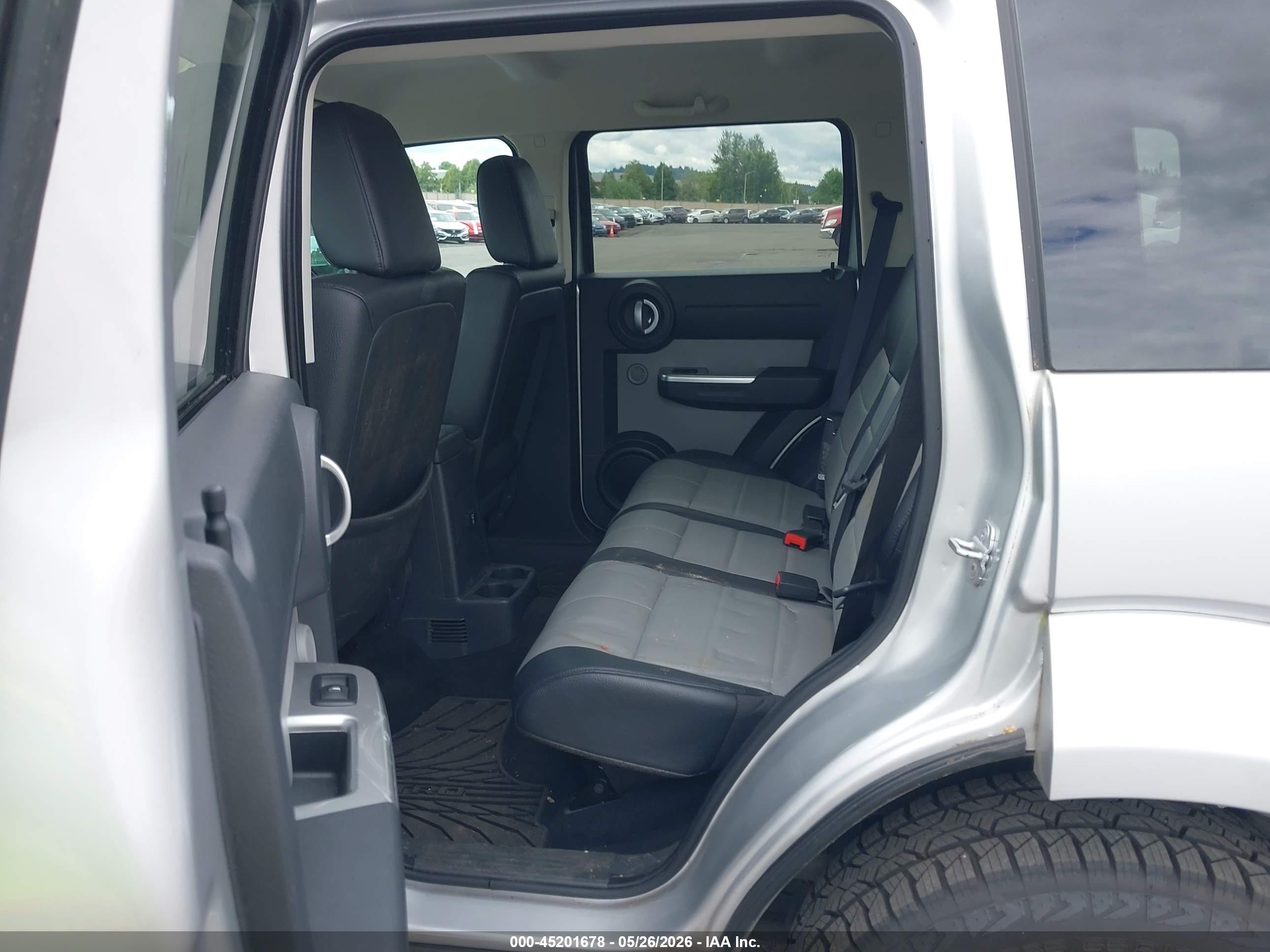 2007 Dodge Nitro Slt/rt Silver vin: 1D8GU58K27W677954