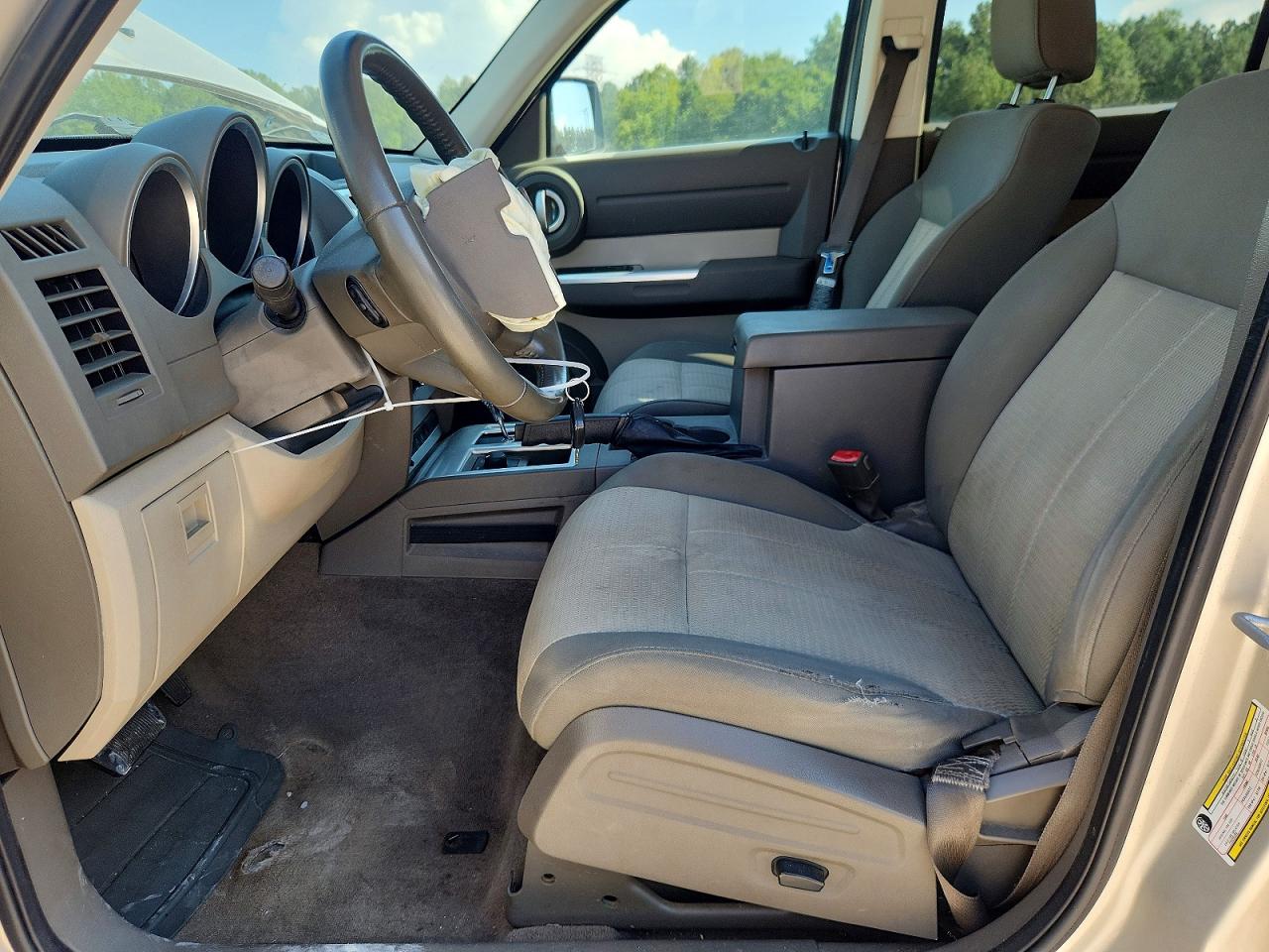 2008 Dodge Nitro Slt Beige vin: 1D8GU58K38W287771