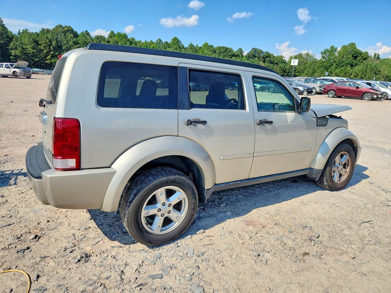 2008 Dodge Nitro Slt Beige vin: 1D8GU58K38W287771