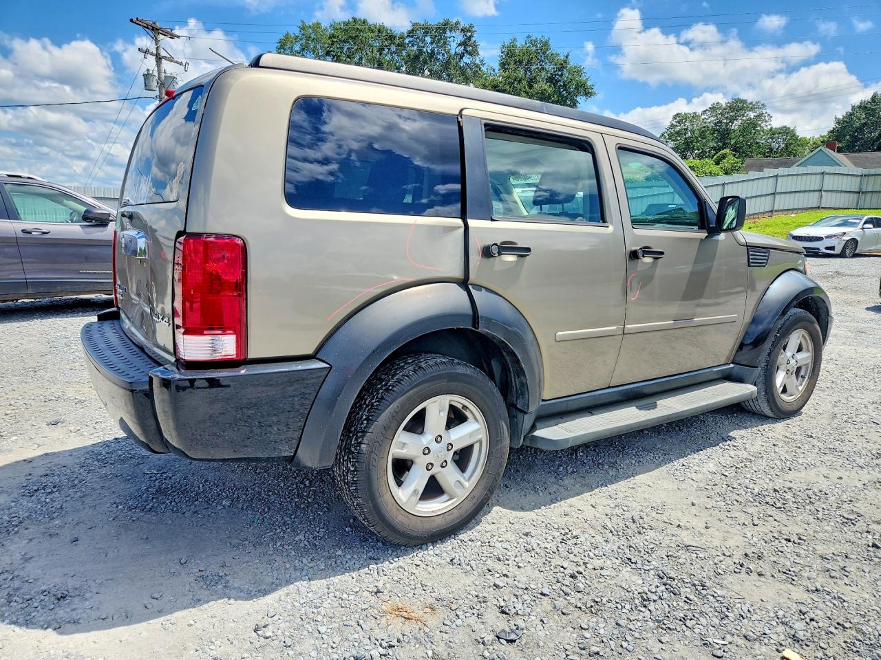 2007 Dodge Nitro Slt Gold vin: 1D8GU58K67W555808
