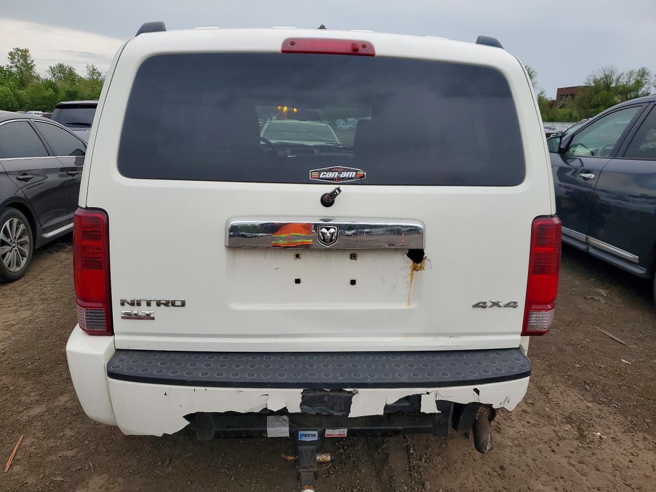 2008 Dodge Nitro Slt White vin: 1D8GU58K68W177927