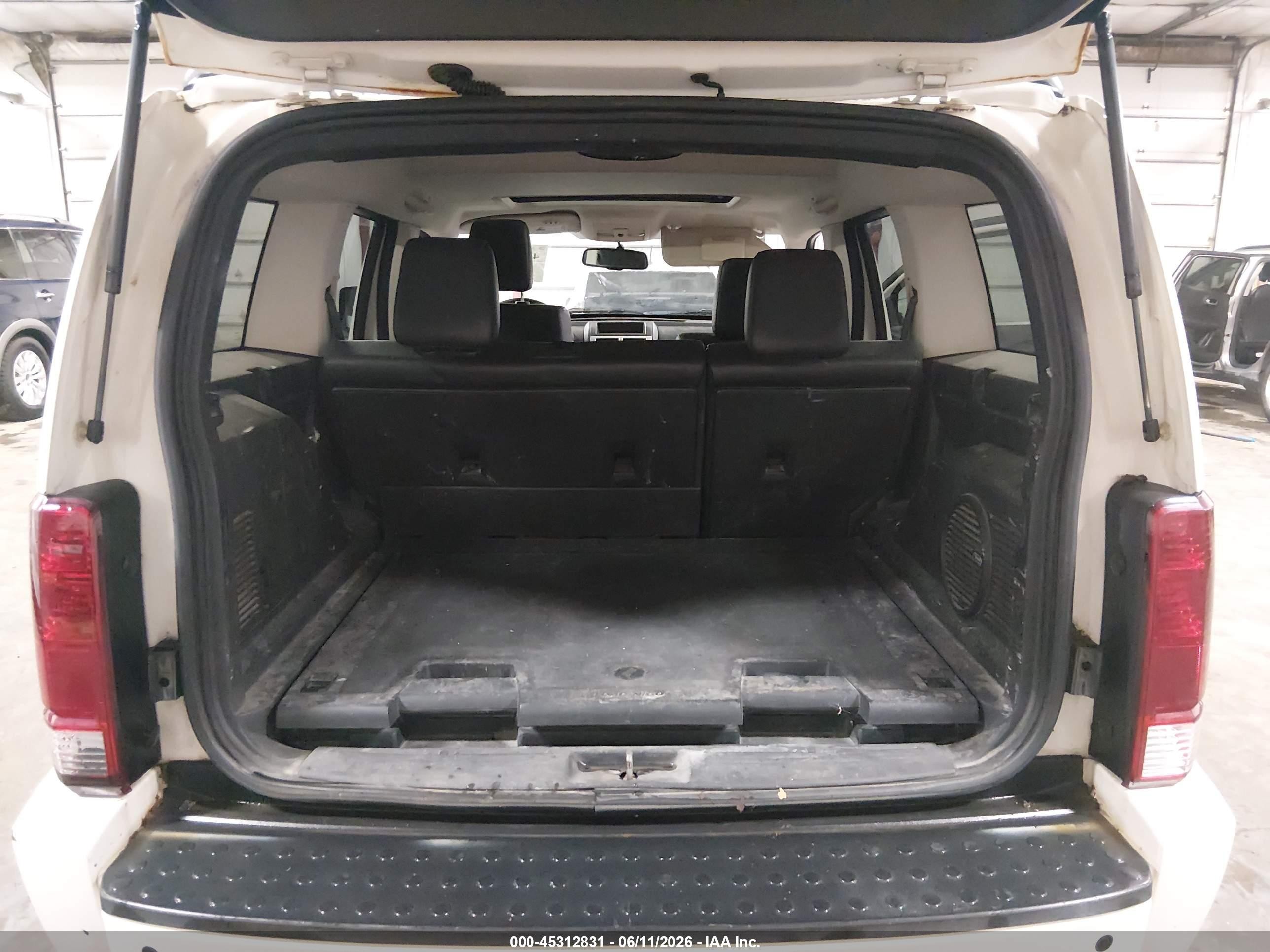 2008 Dodge Nitro Slt/rt Белый vin: 1D8GU58KX8W131145