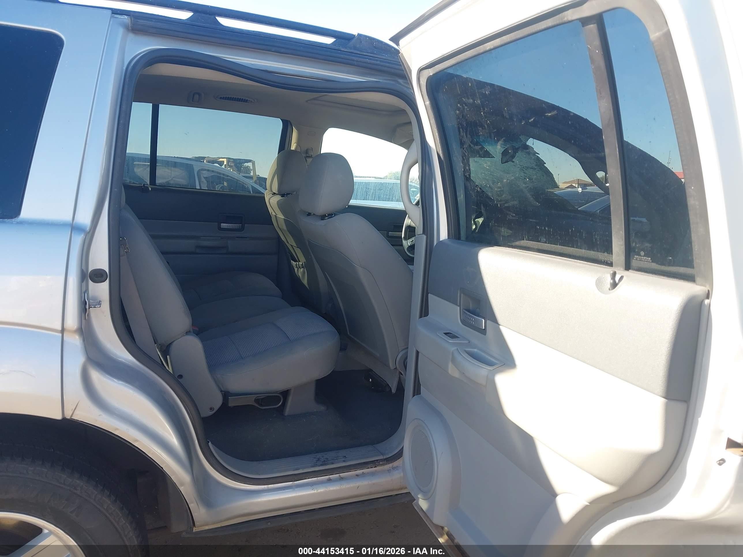 2008 Dodge Durango Slt Silver vin: 1D8HB48NX8F155234