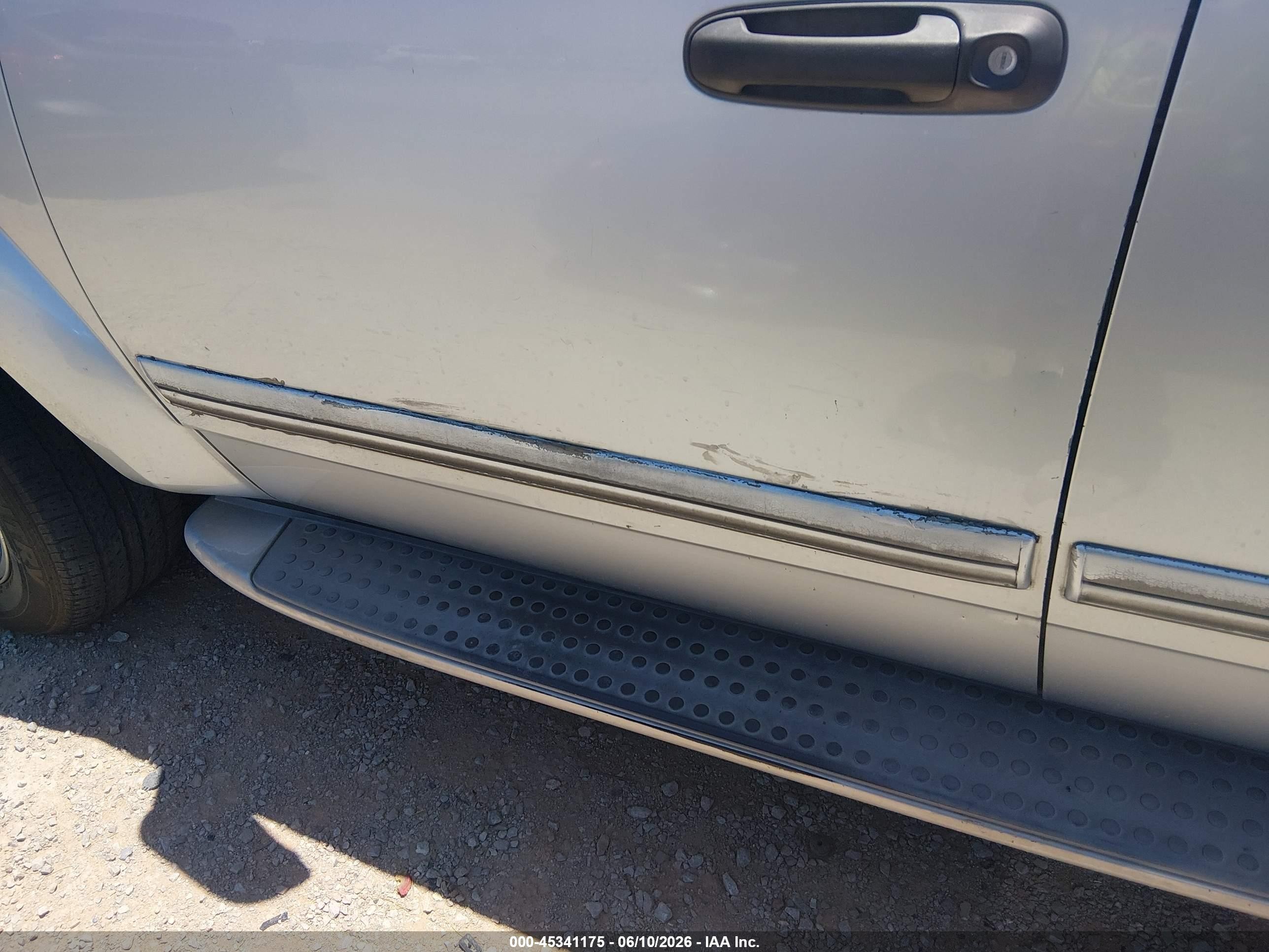 2005 Dodge Durango Limited Silver vin: 1D8HB58N75F552286