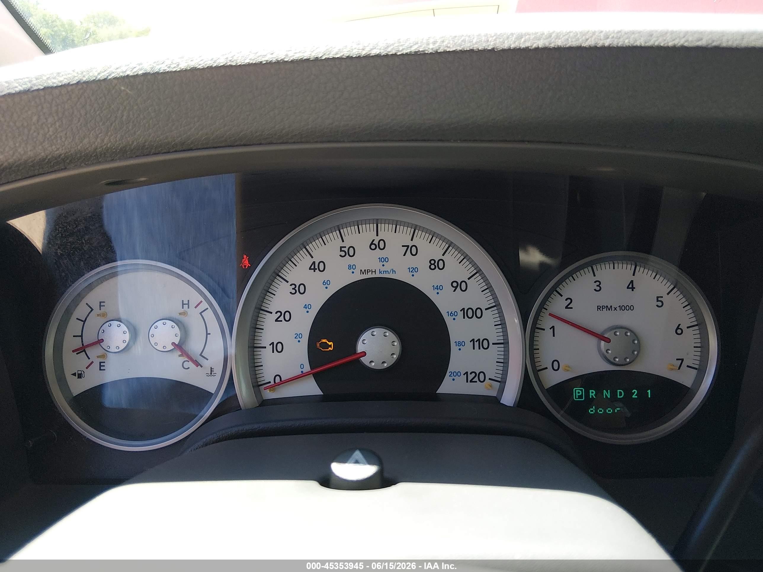 2008 Dodge Durango Adventurer Красный vin: 1D8HB68268F114777
