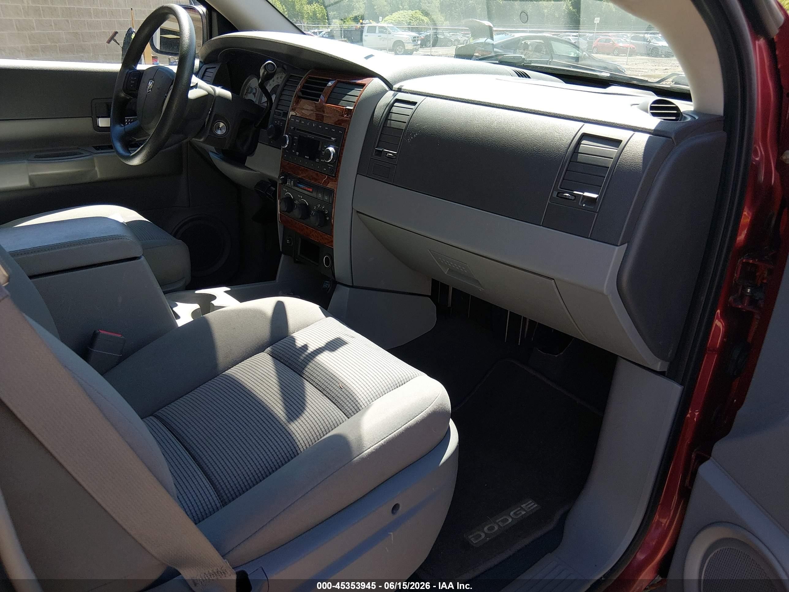 2008 Dodge Durango Adventurer Красный vin: 1D8HB68268F114777
