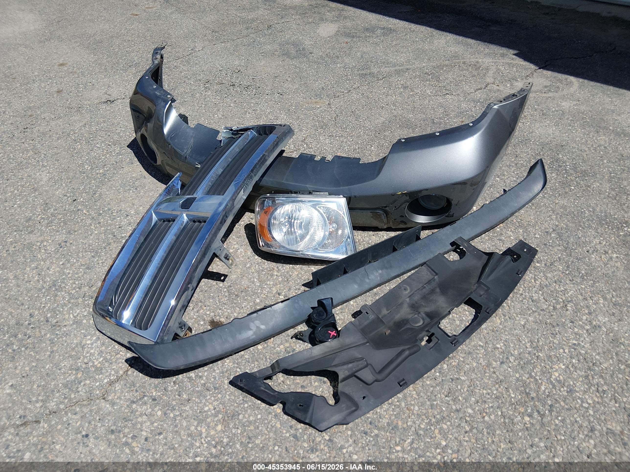 2008 Dodge Durango Adventurer Красный vin: 1D8HB68268F114777