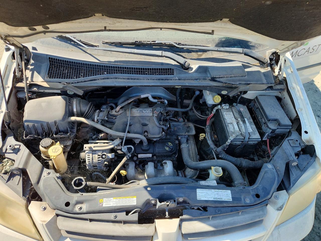 2008 Dodge Grand Caravan C/v White vin: 1D8HN11H48B172600