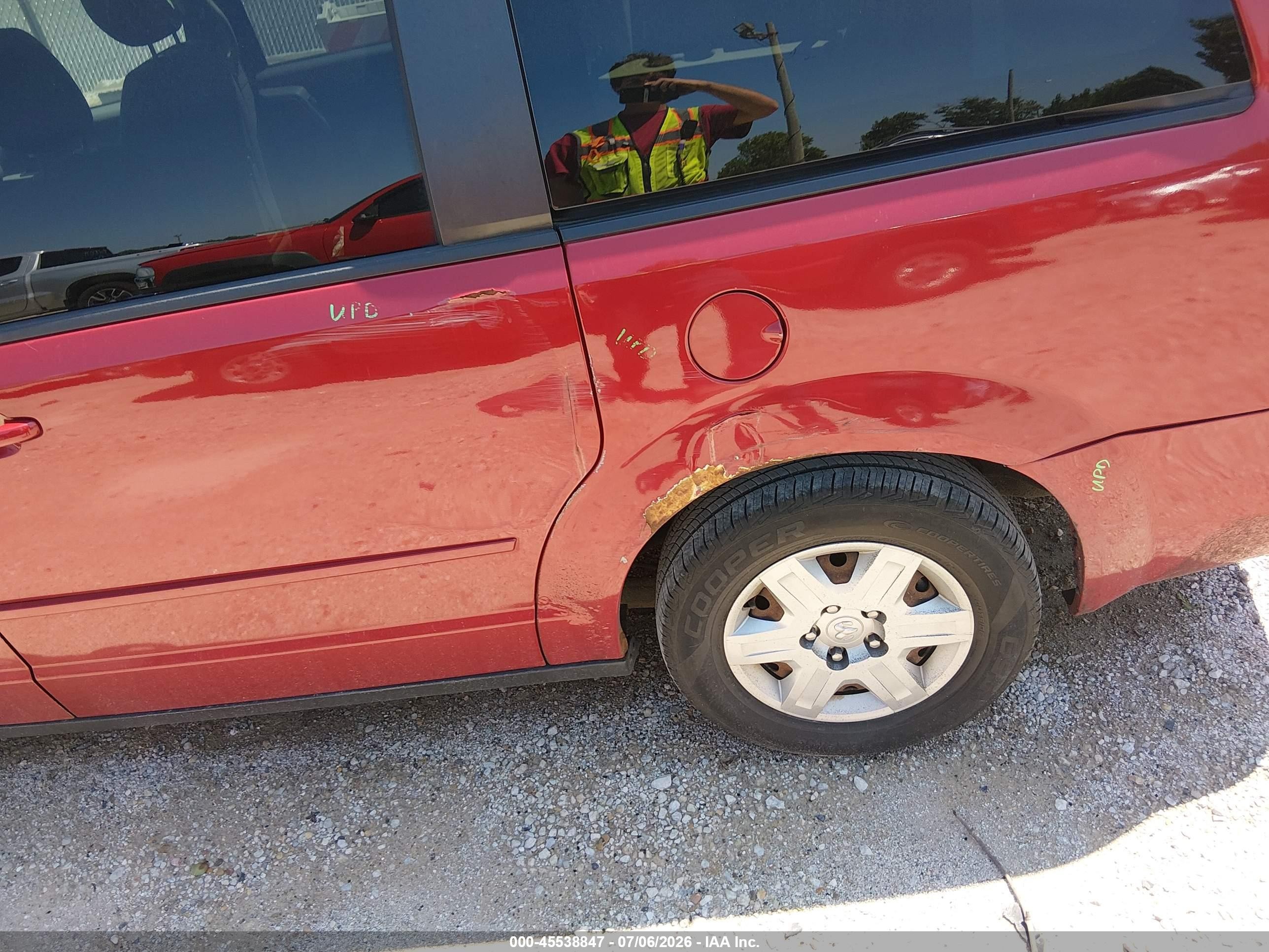 2009 Dodge Grand Caravan Se Red vin: 1D8HN44E39B511321