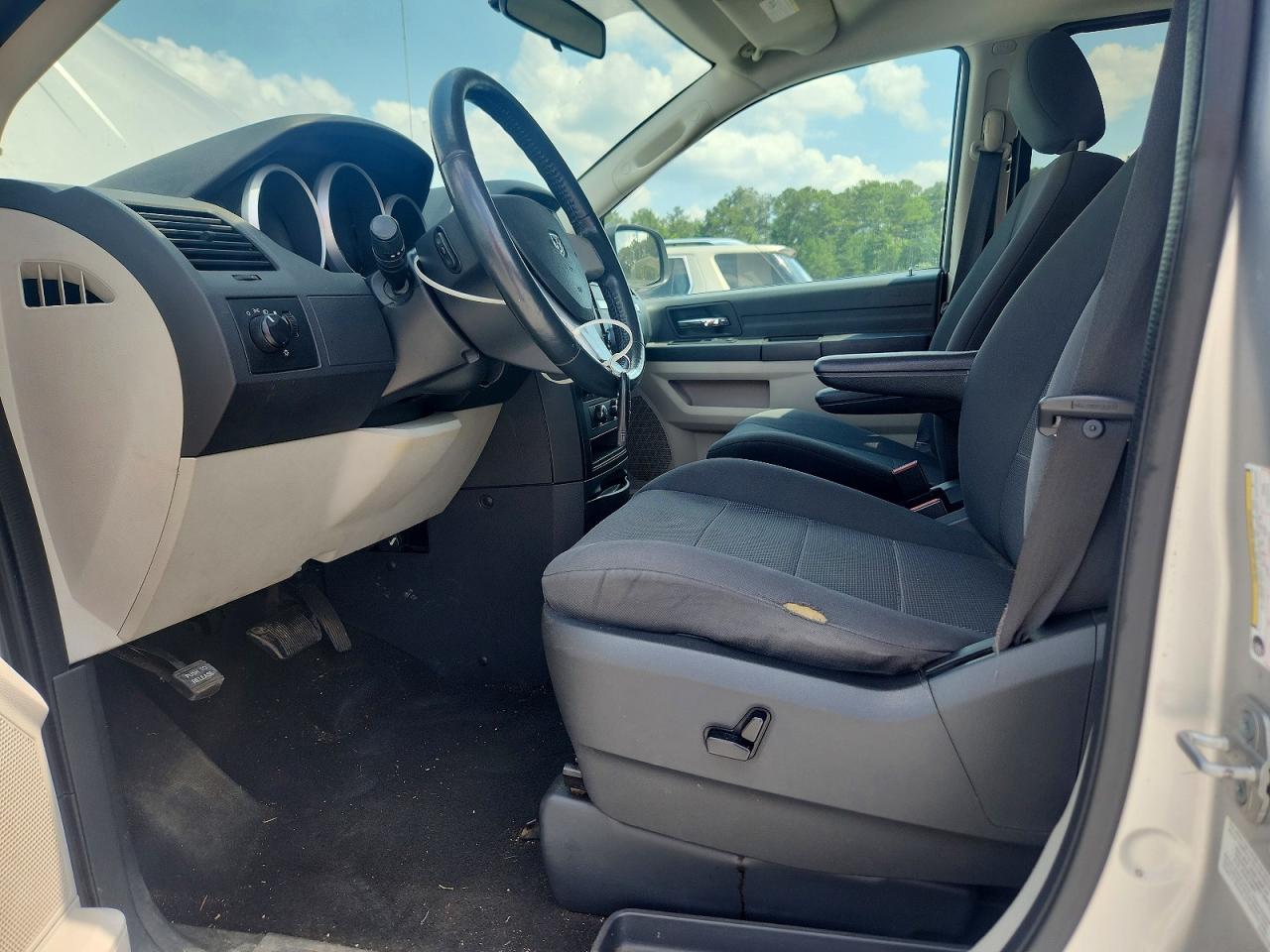 2008 Dodge Grand Caravan Se Silver vin: 1D8HN44H08B164653