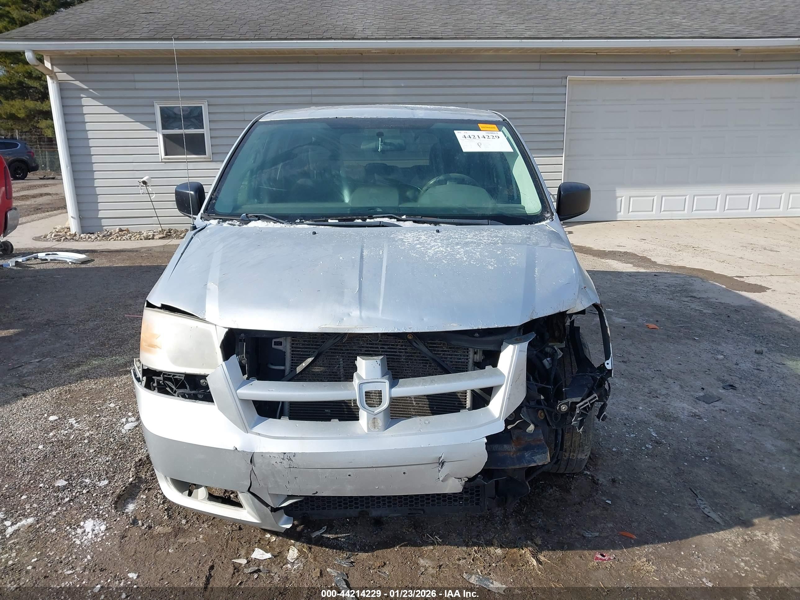 2008 Dodge Grand Caravan Se Silver vin: 1D8HN44H28B188498