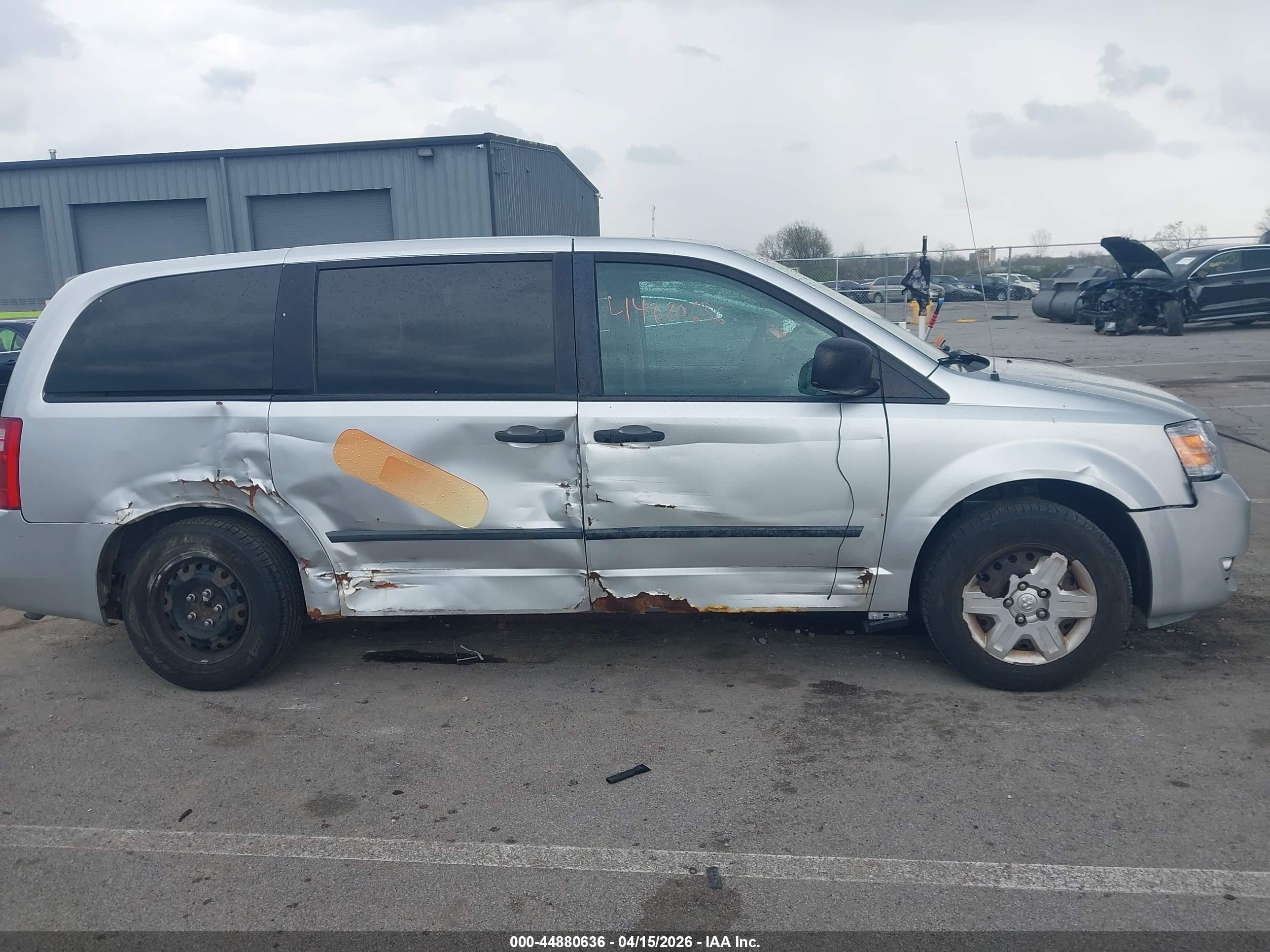 2008 Dodge Grand Caravan Se Серый vin: 1D8HN44H78B159952