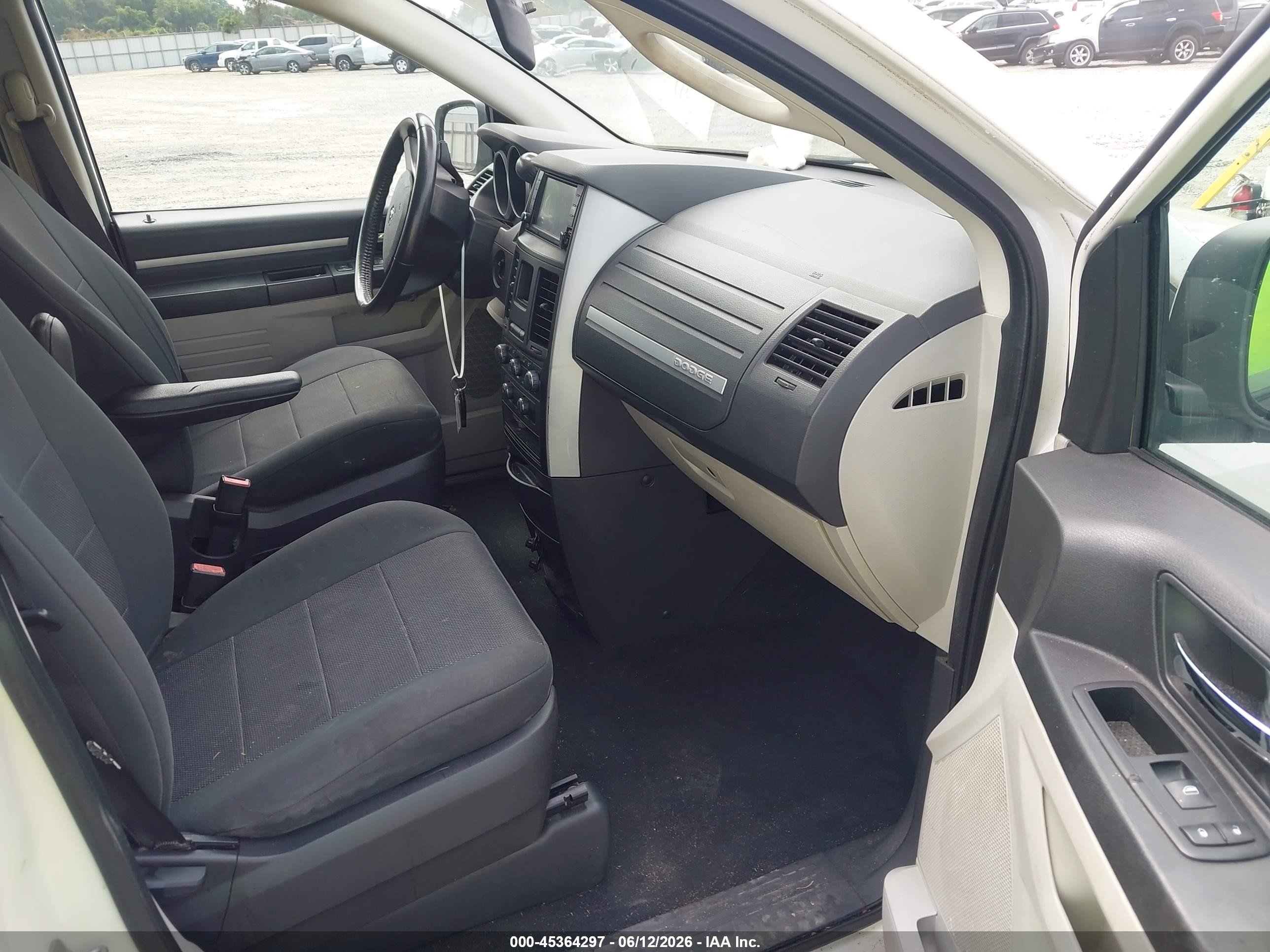 2008 Dodge Grand Caravan Sxt White vin: 1D8HN54P08B132508
