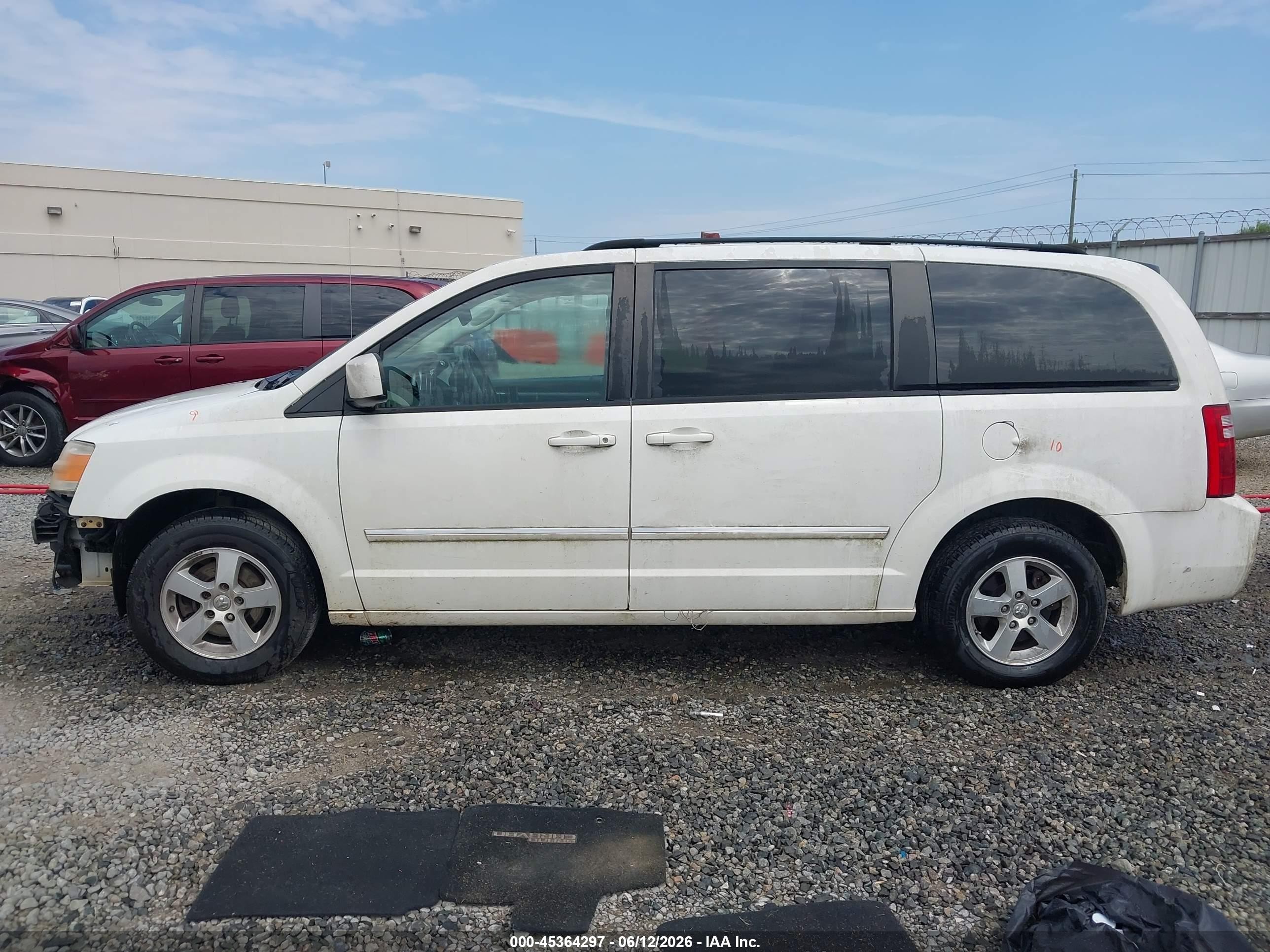 2008 Dodge Grand Caravan Sxt White vin: 1D8HN54P08B132508