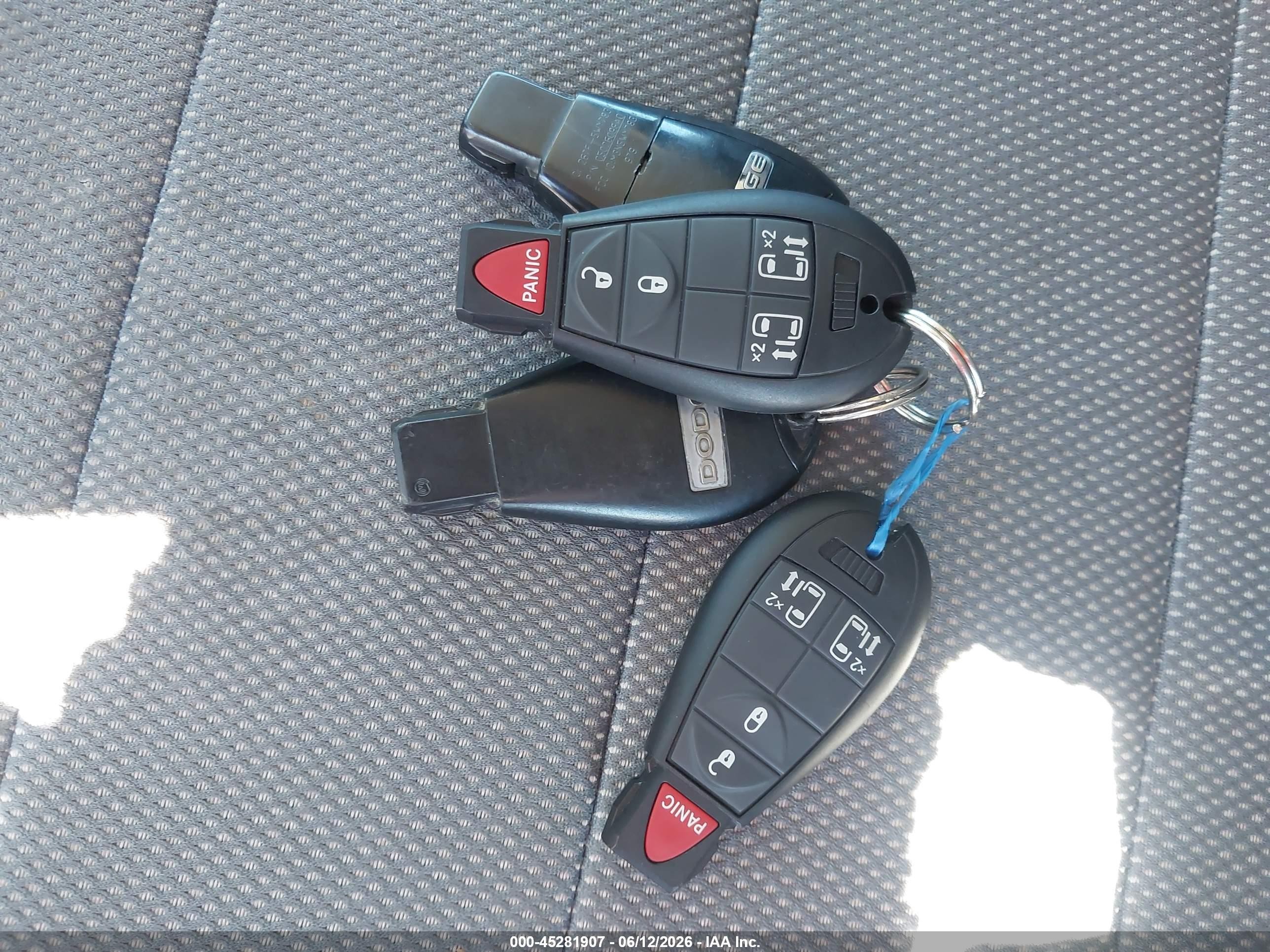 2008 Dodge Grand Caravan Sxt Red vin: 1D8HN54P18B129584