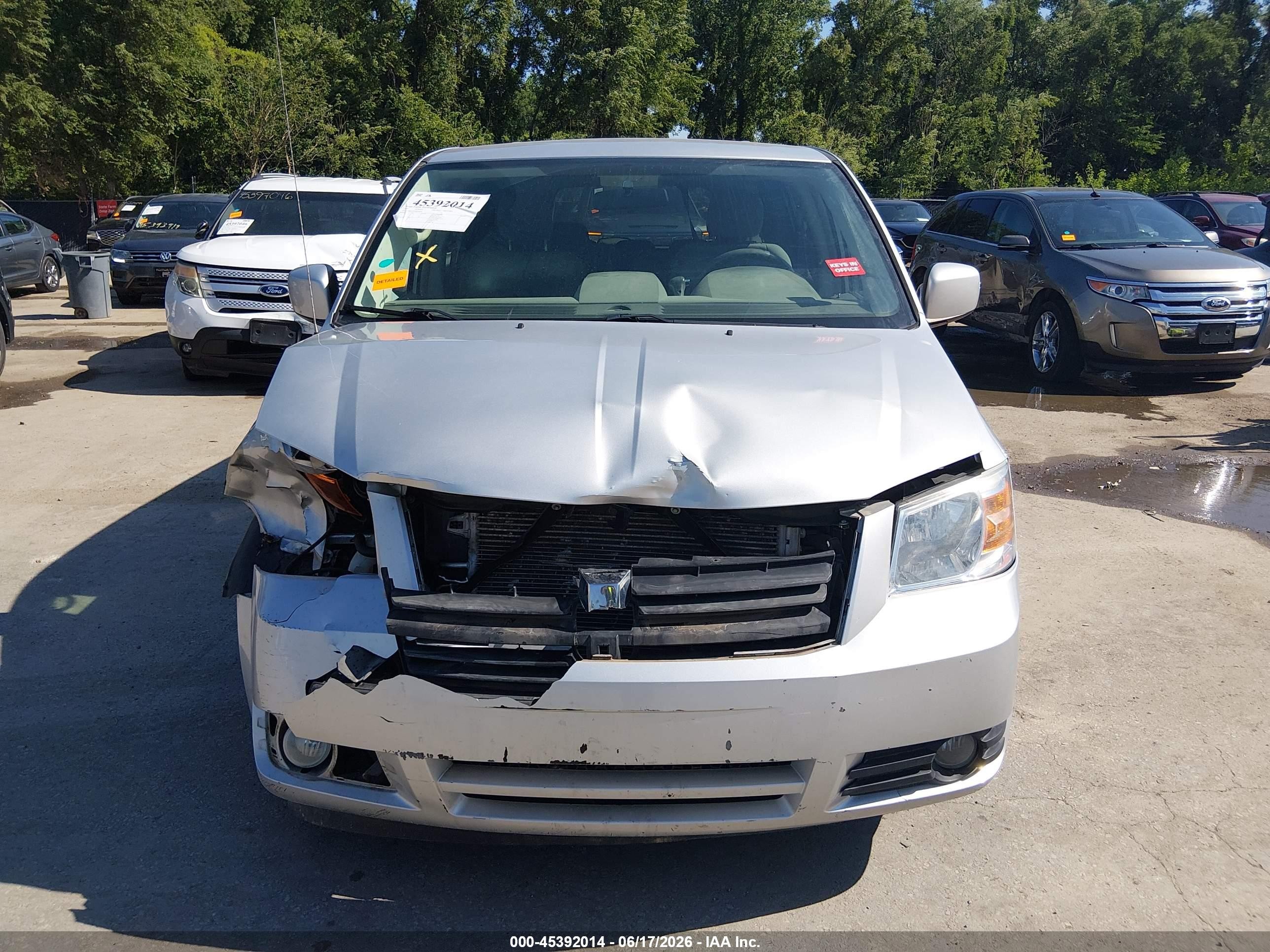 2008 Dodge Grand Caravan Sxt Silver vin: 1D8HN54P38B104024