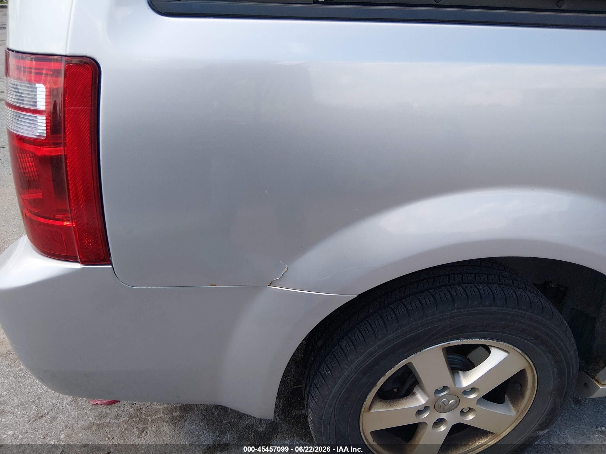 2008 Dodge Grand Caravan Sxt Silver vin: 1D8HN54P48B109183