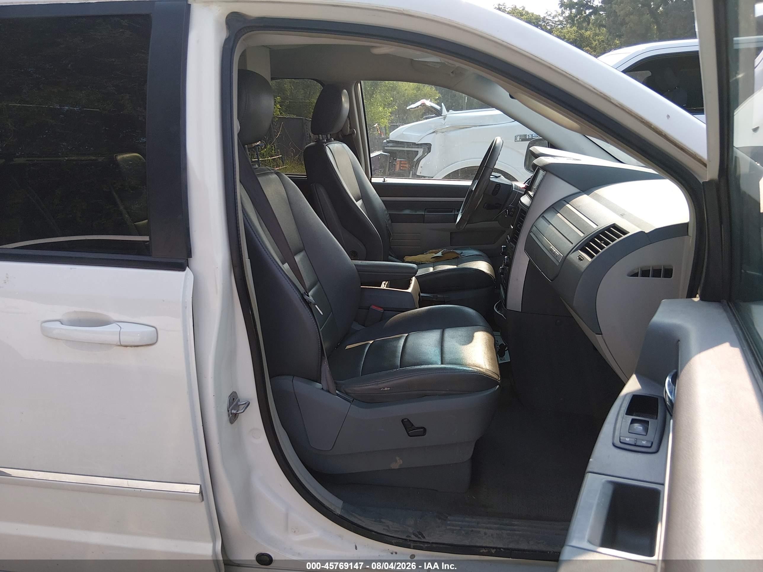 2008 Dodge Grand Caravan Sxt White vin: 1D8HN54P58B101481