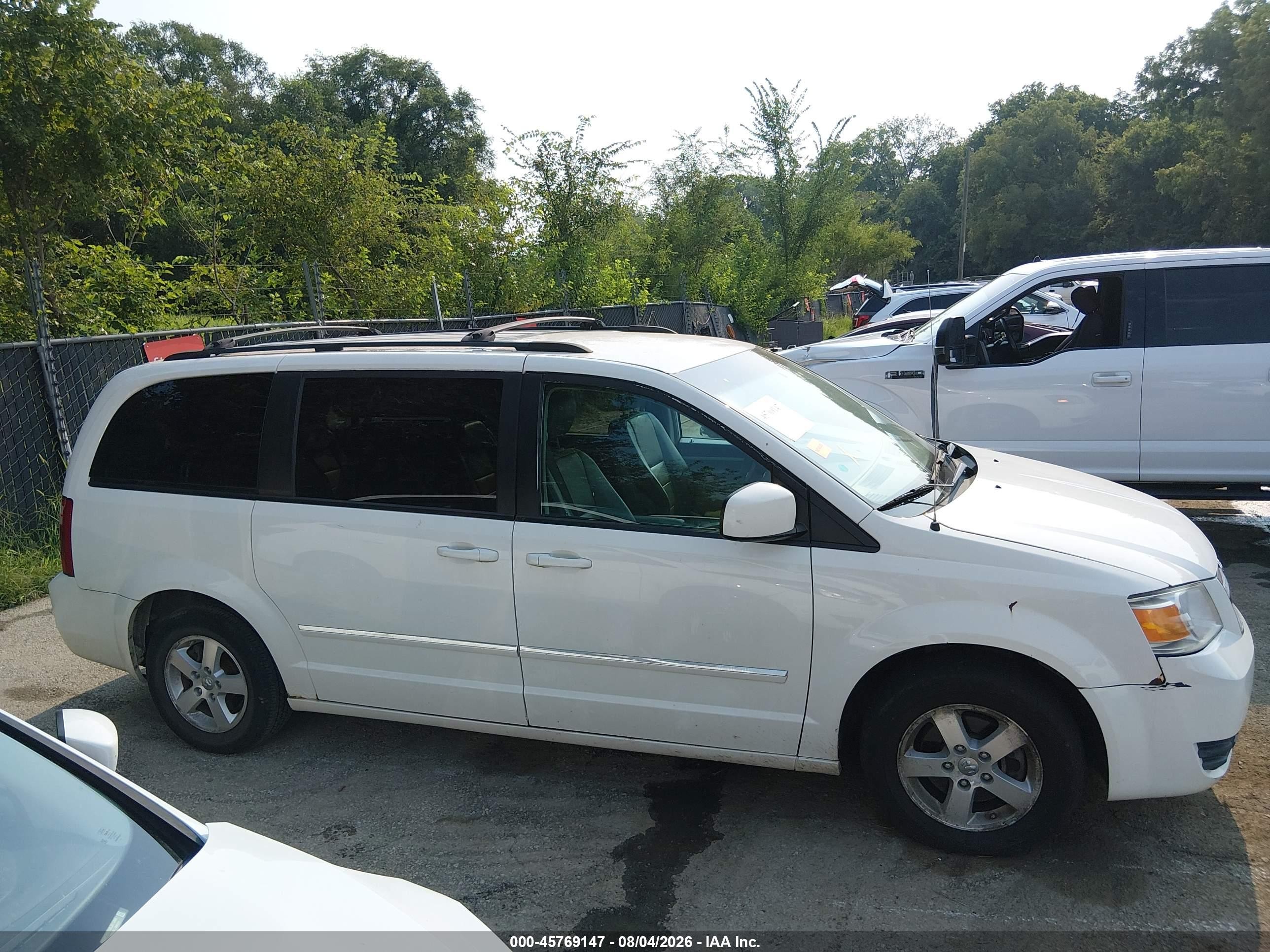 2008 Dodge Grand Caravan Sxt White vin: 1D8HN54P58B101481