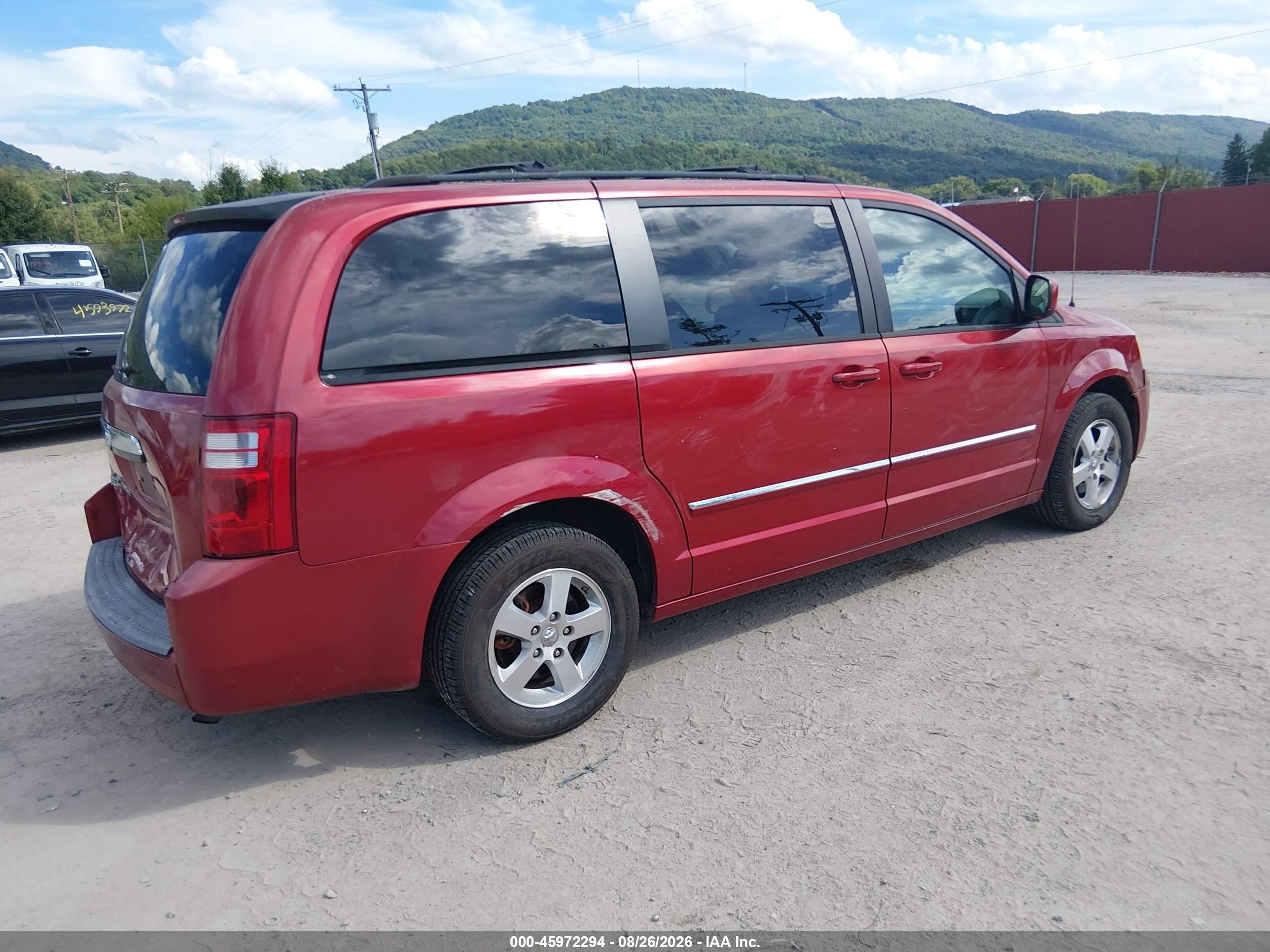2008 Dodge Grand Caravan Sxt Red vin: 1D8HN54P88B104262