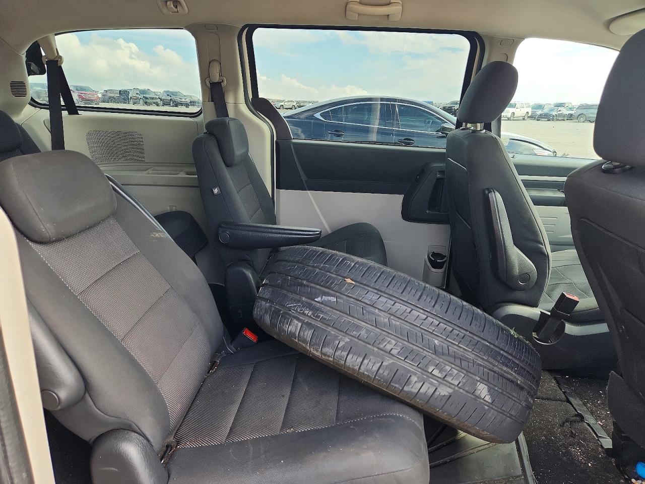 2008 Dodge Caravan White vin: 1D8HN54P88B134913