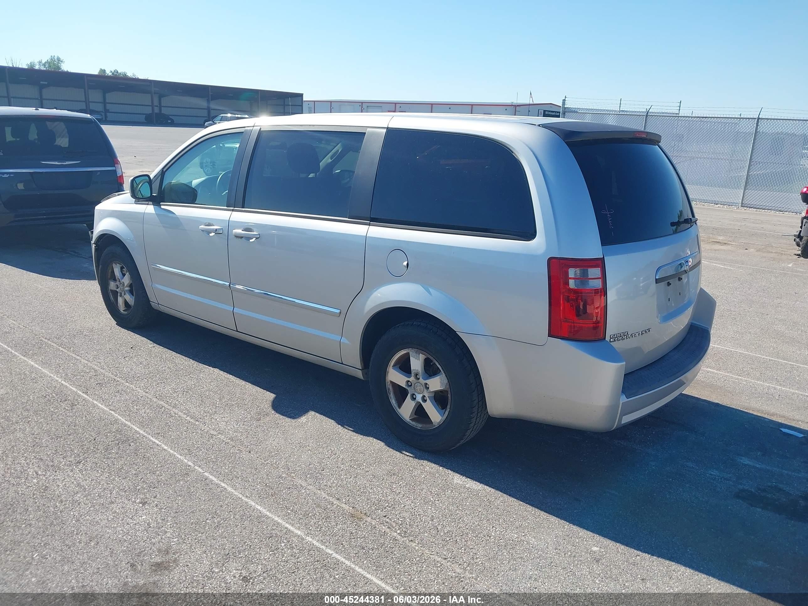 2008 Dodge Grand Caravan Sxt Silver vin: 1D8HN54PX8B106370