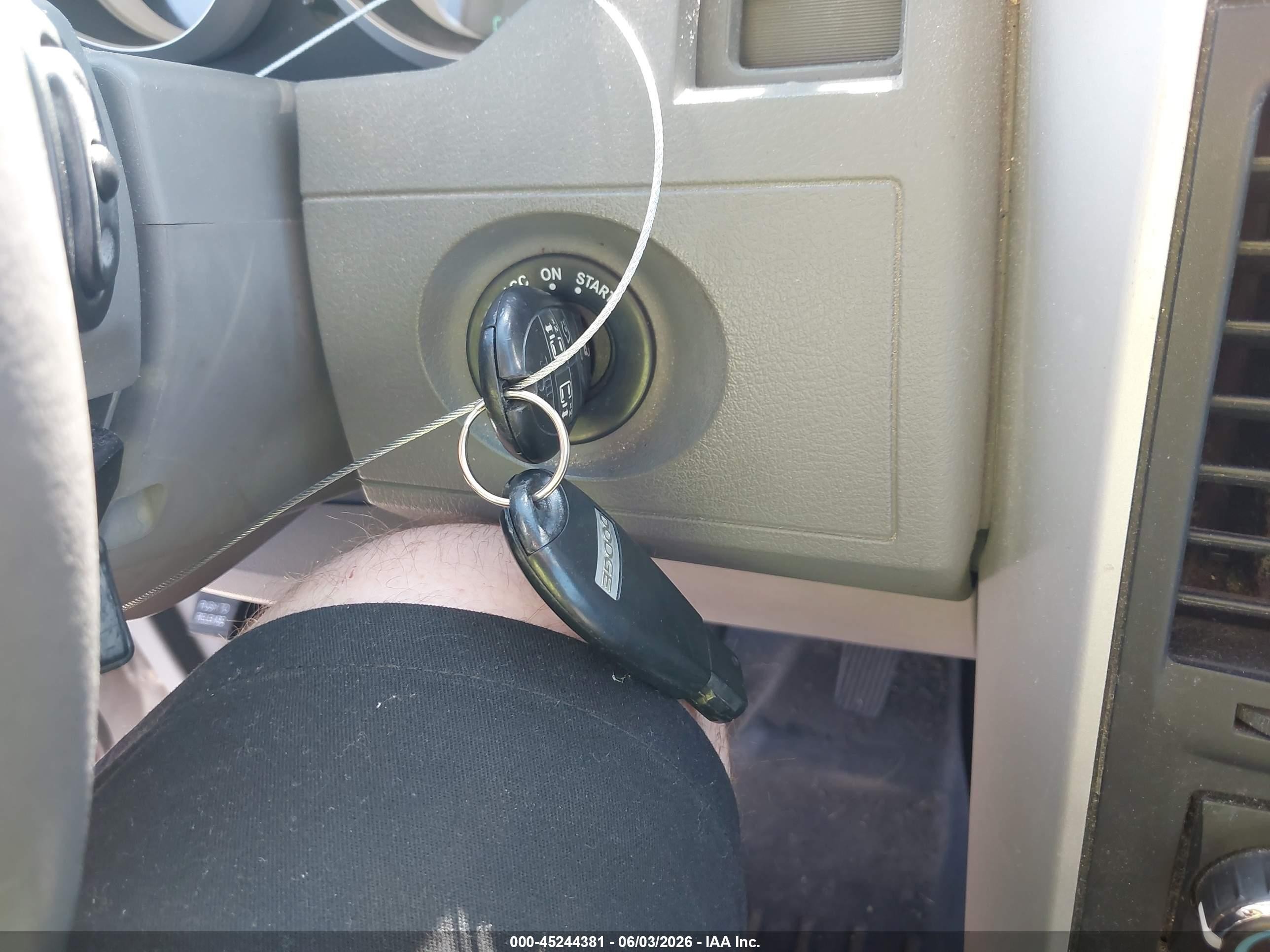 2008 Dodge Grand Caravan Sxt Silver vin: 1D8HN54PX8B106370