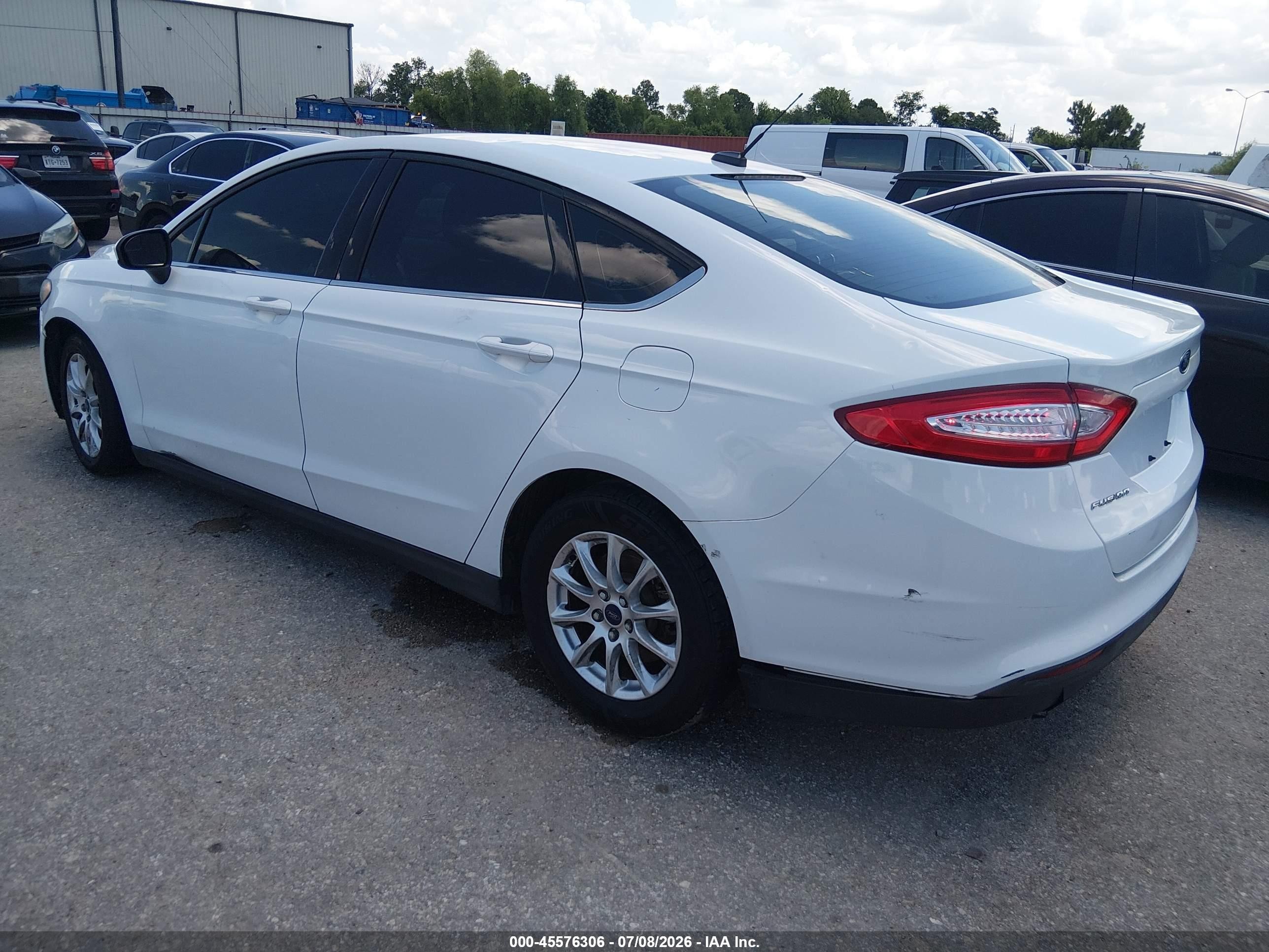 2015 Ford Fusion S Белый vin: 1FA6P0G70F5114879
