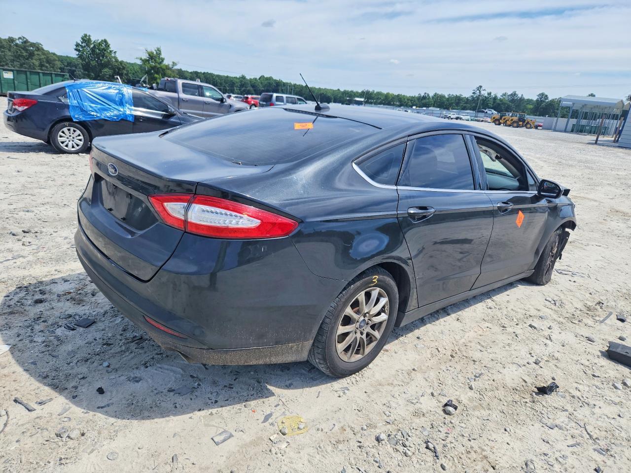 2015 Ford Fusion S Черный vin: 1FA6P0G70F5127003