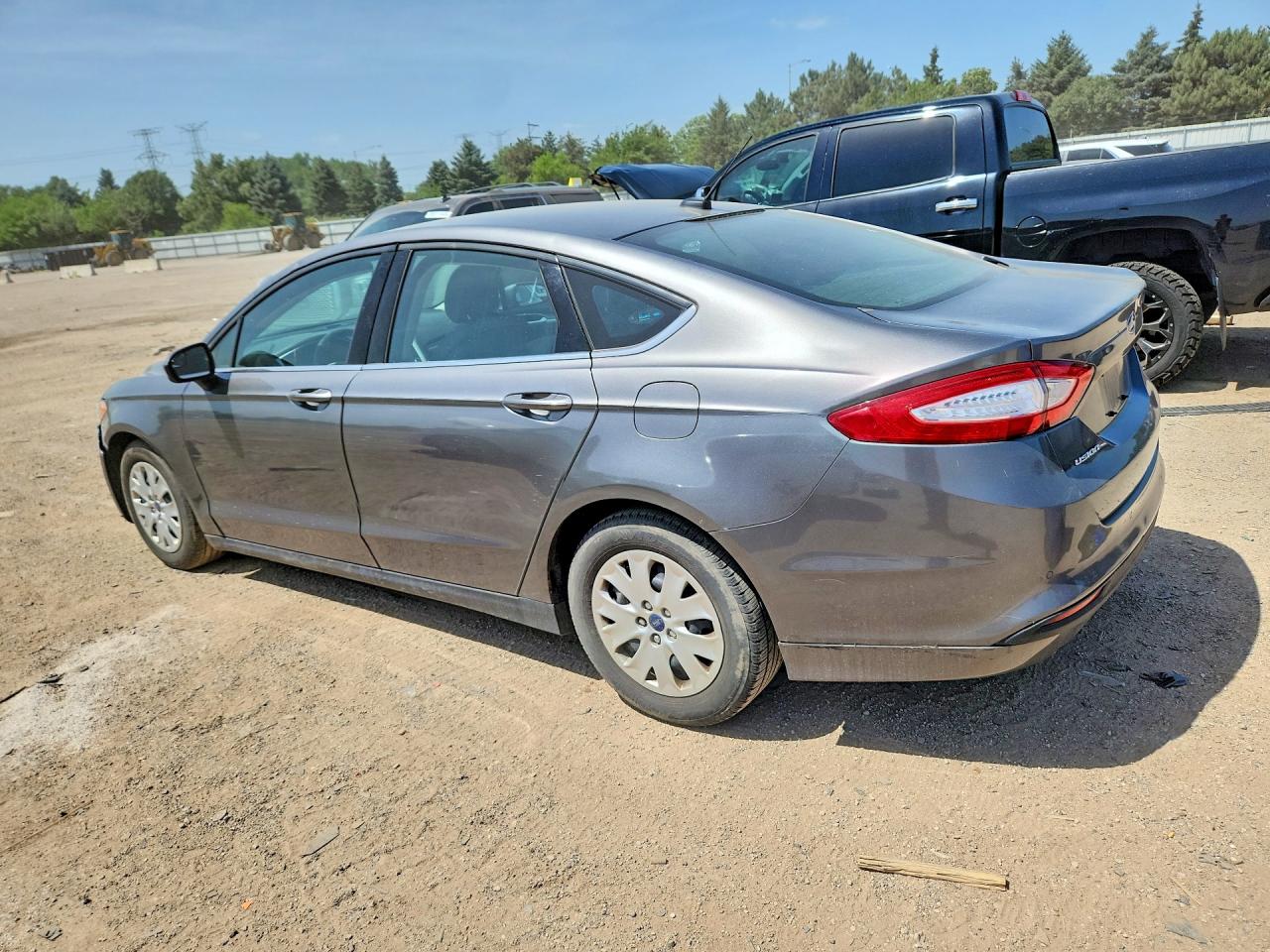2014 Ford Fusion S Серый vin: 1FA6P0G71E5390535