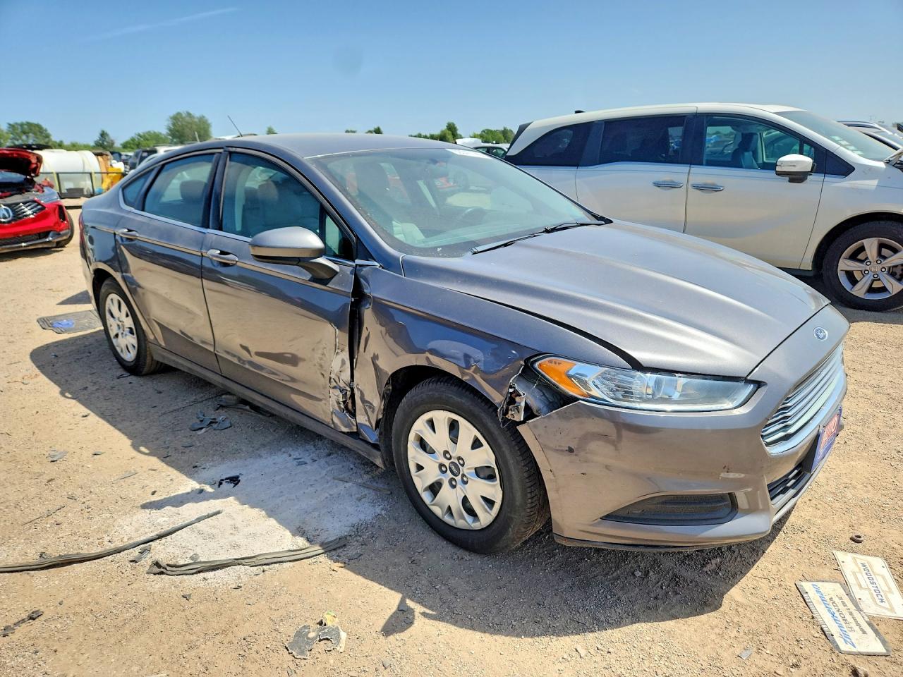 2014 Ford Fusion S Серый vin: 1FA6P0G71E5390535