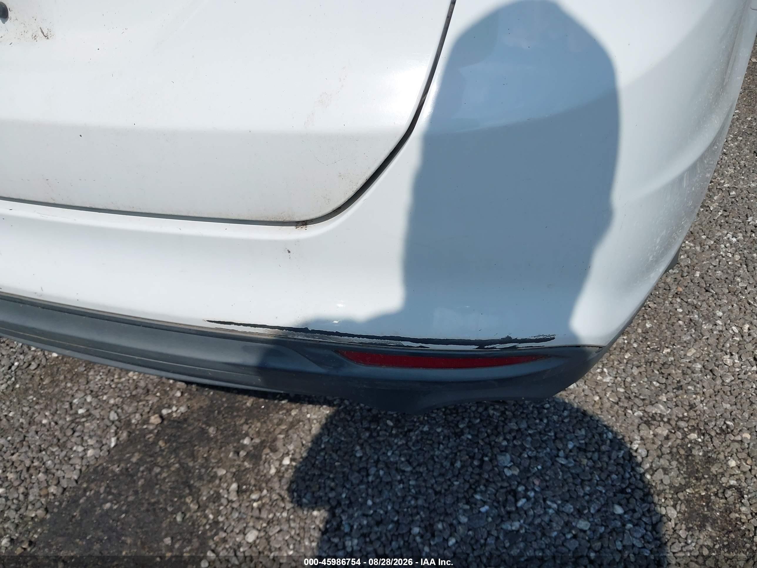 2014 Ford Fusion S White vin: 1FA6P0G71E5402585