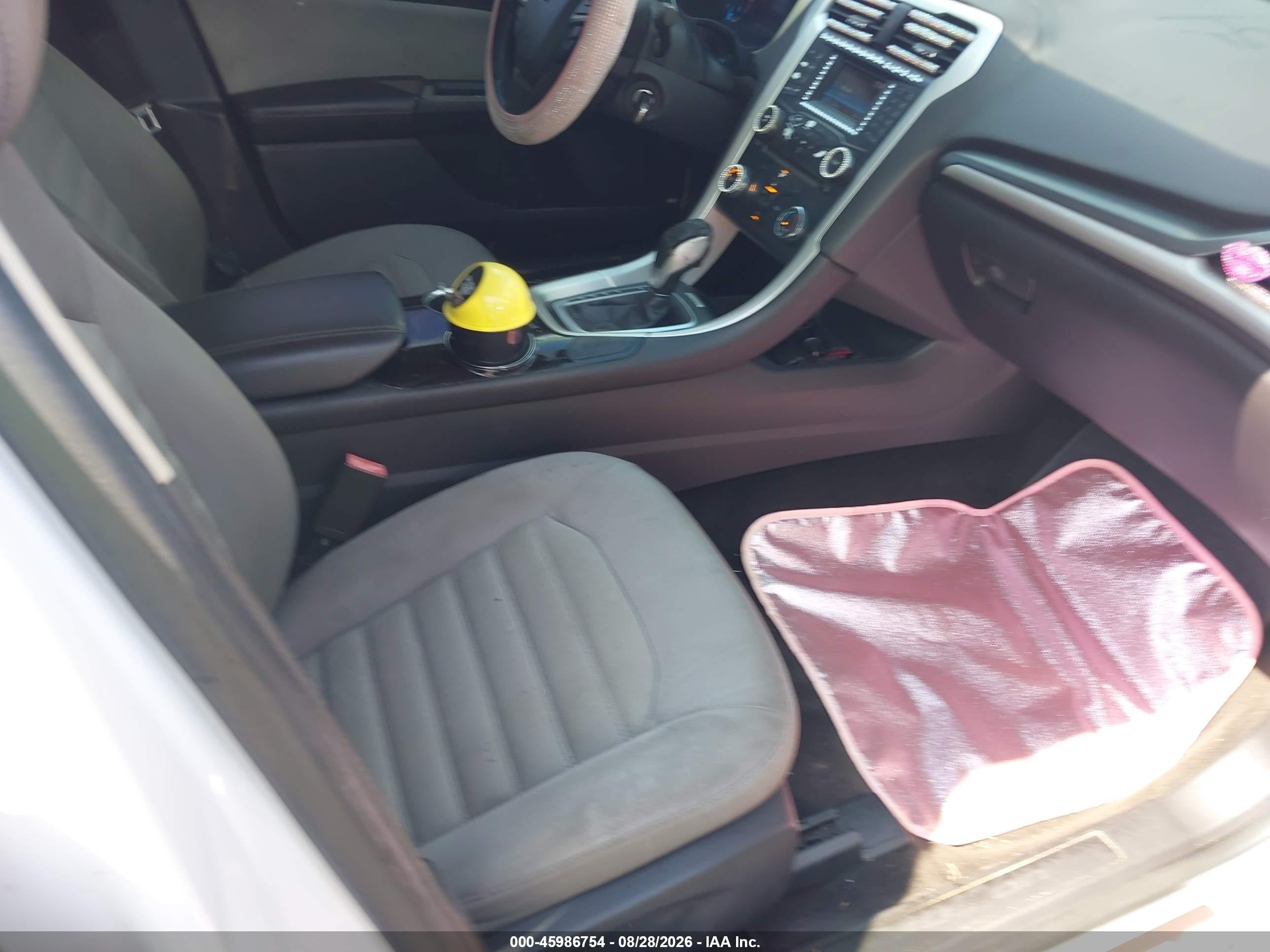 2014 Ford Fusion S White vin: 1FA6P0G71E5402585