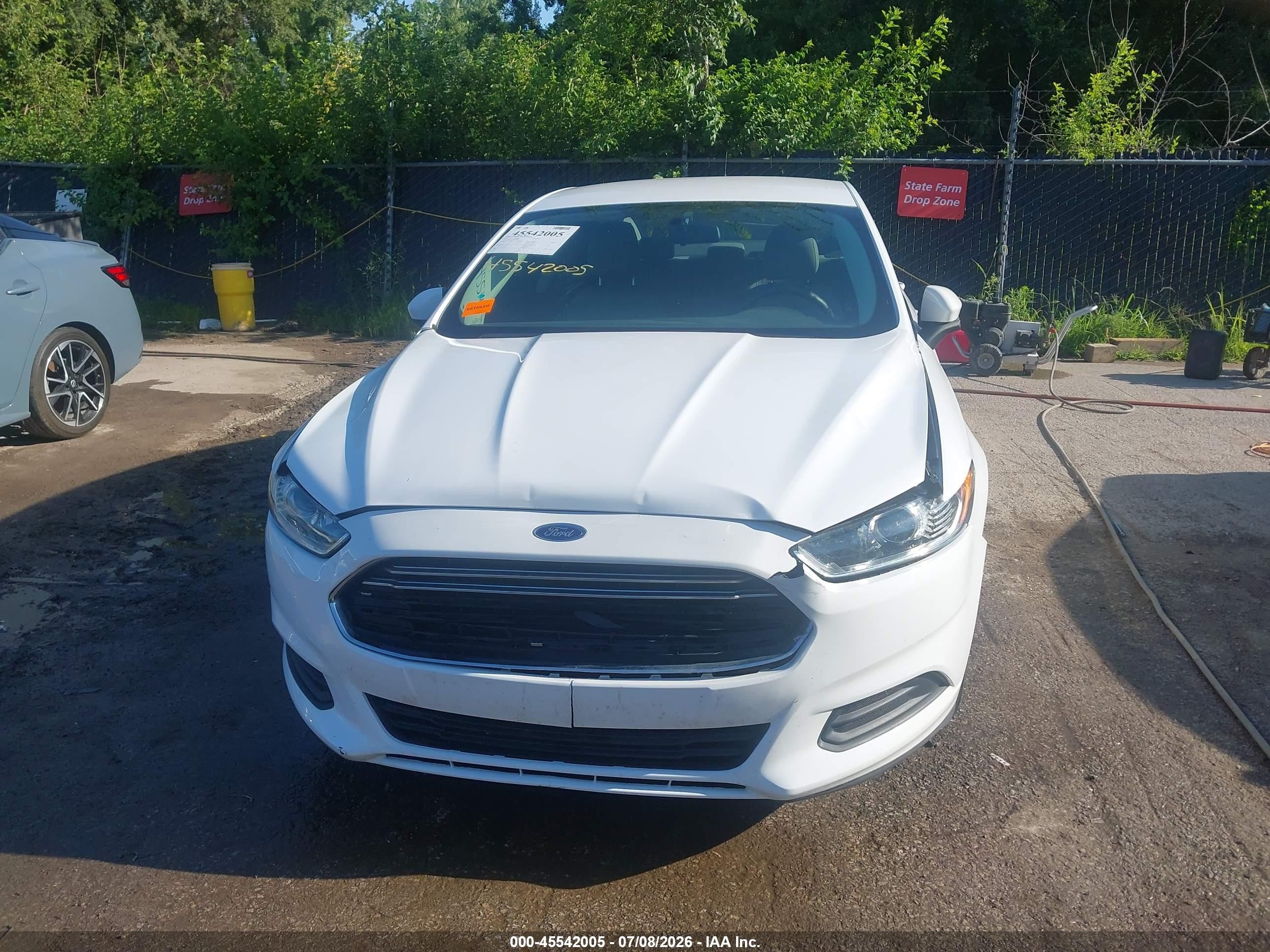 2014 Ford Fusion S White vin: 1FA6P0G73E5375809