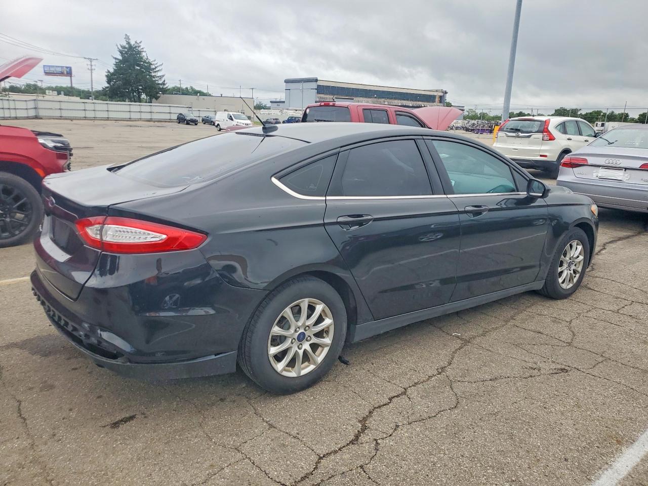2015 Ford Fusion S Black vin: 1FA6P0G74F5109913
