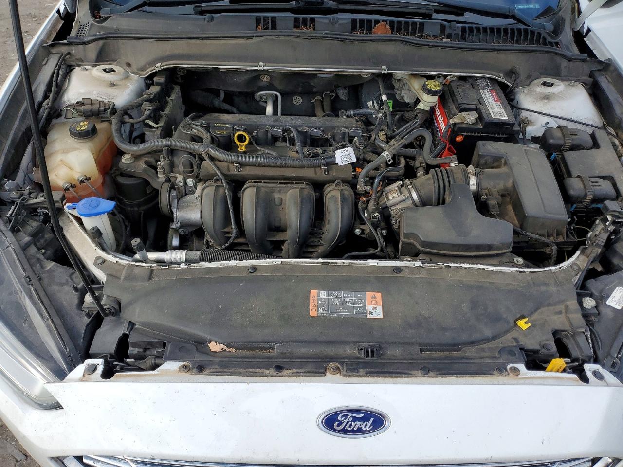 2015 Ford Fusion S White vin: 1FA6P0G74F5129398