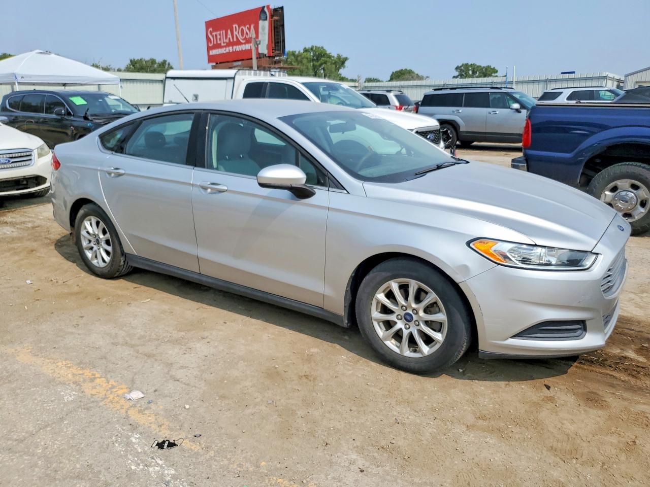 2015 Ford Fusion S Silver vin: 1FA6P0G75F5119155