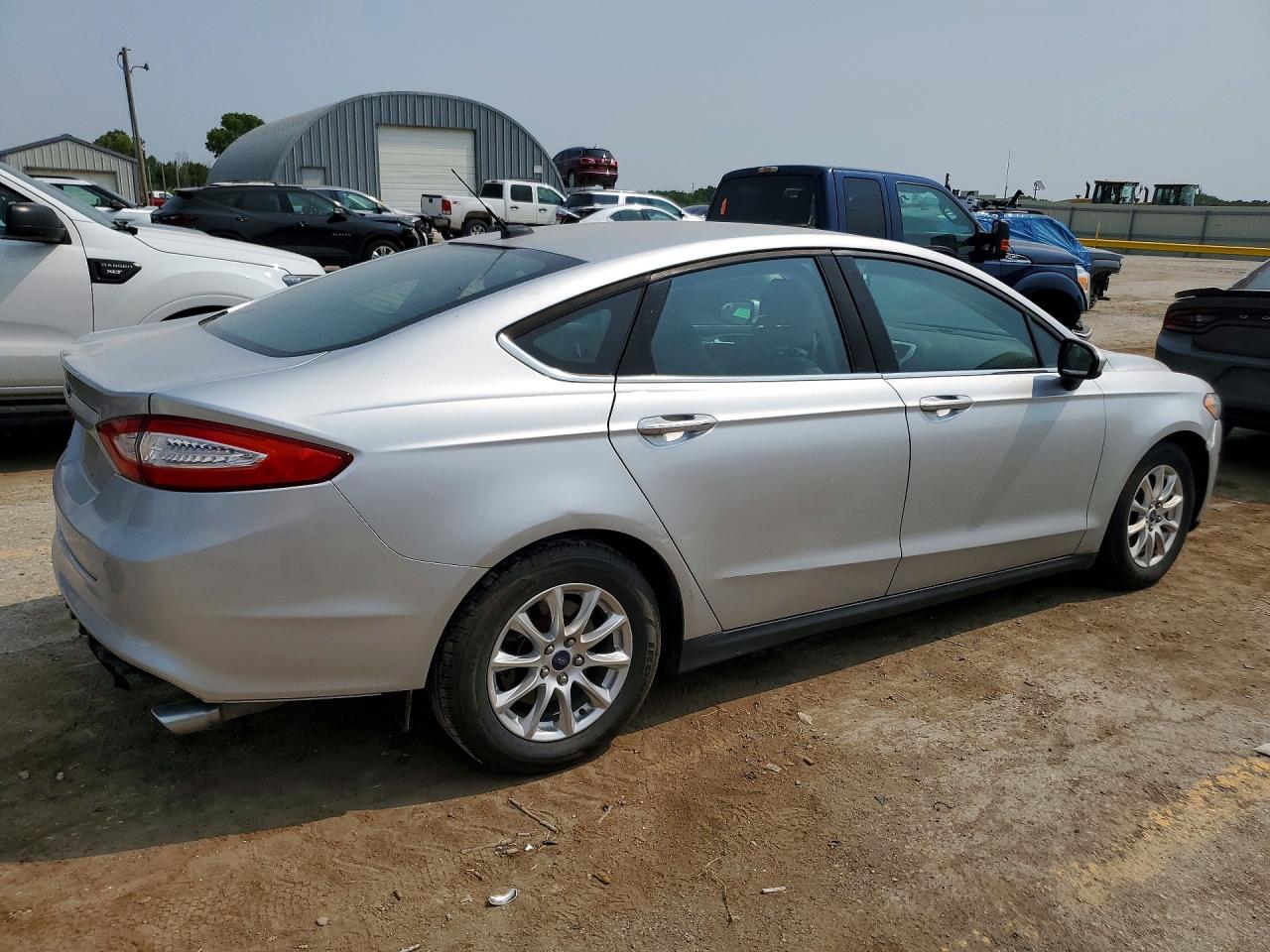 2015 Ford Fusion S Silver vin: 1FA6P0G75F5119155