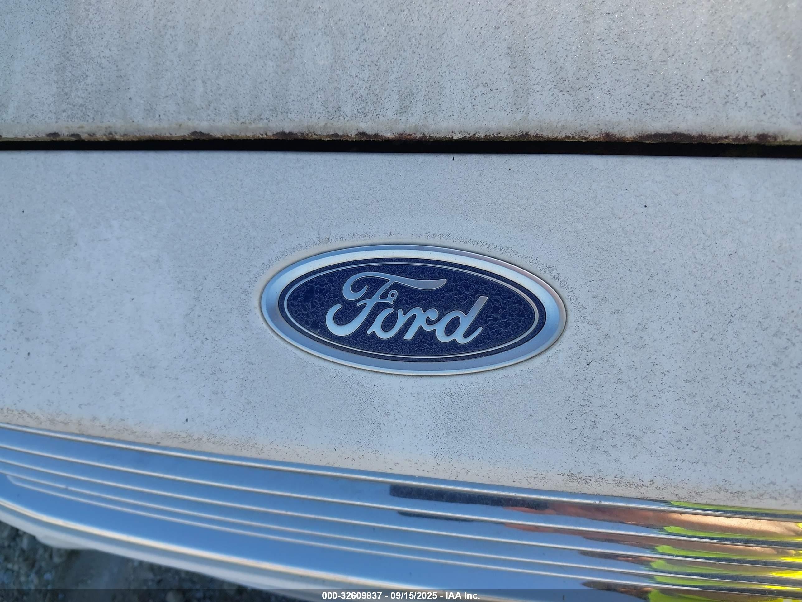 2015 Ford Fusion S White vin: 1FA6P0G75F5130298