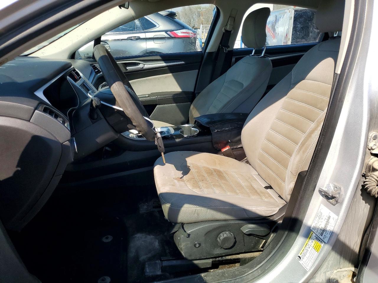 2015 Ford Fusion S Silver vin: 1FA6P0G76F5107029