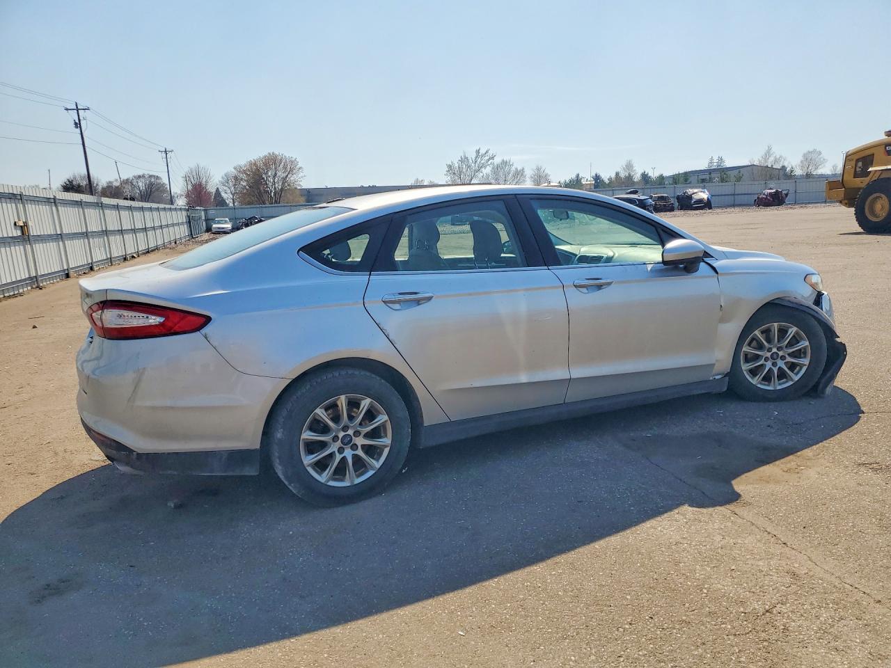 2015 Ford Fusion S Silver vin: 1FA6P0G76F5107029