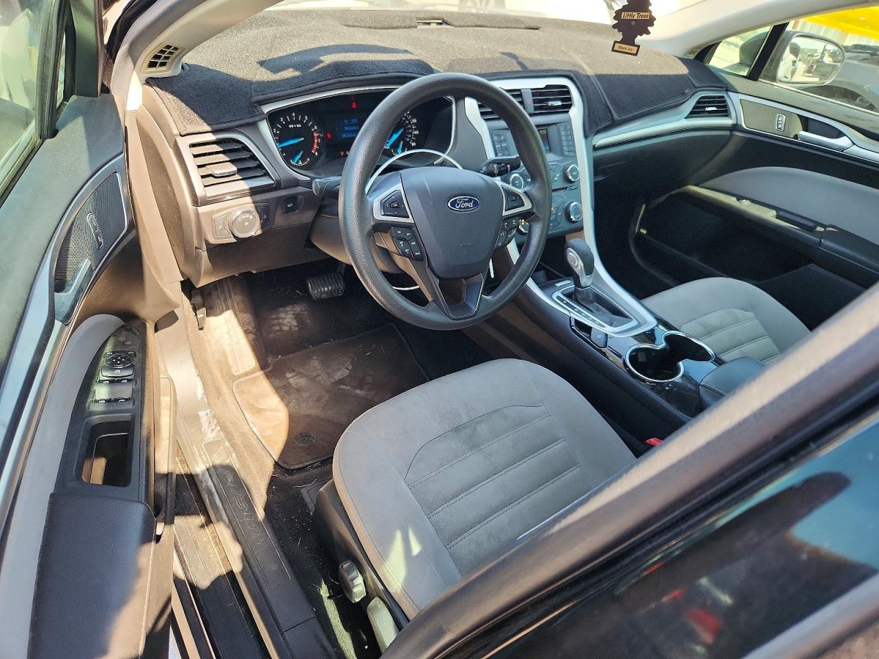 2014 Ford Fusion S Черный vin: 1FA6P0G77E5386618