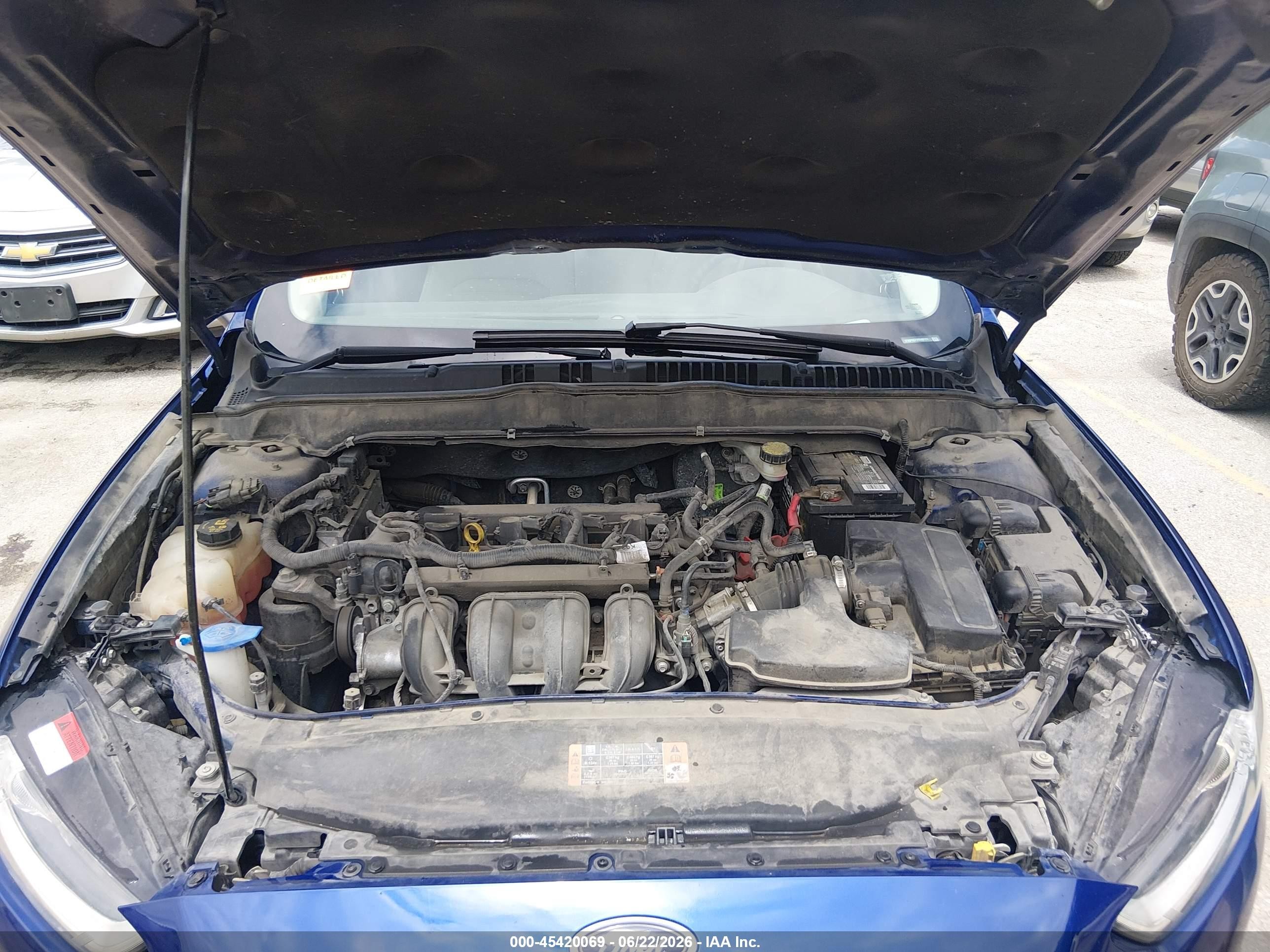 2015 Ford Fusion S Синий vin: 1FA6P0G77F5102177