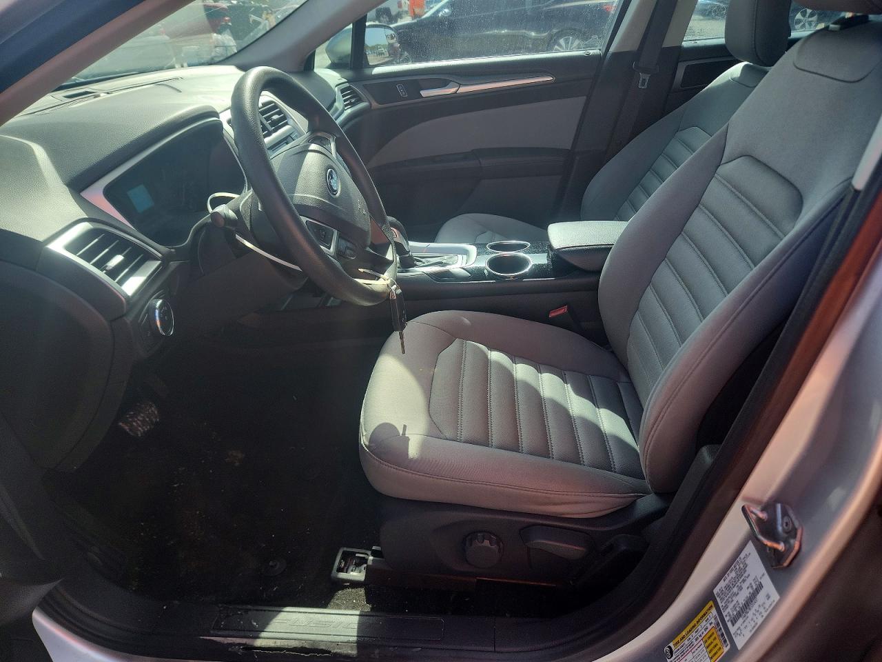 2014 Ford Fusion S Silver vin: 1FA6P0G78E5355457