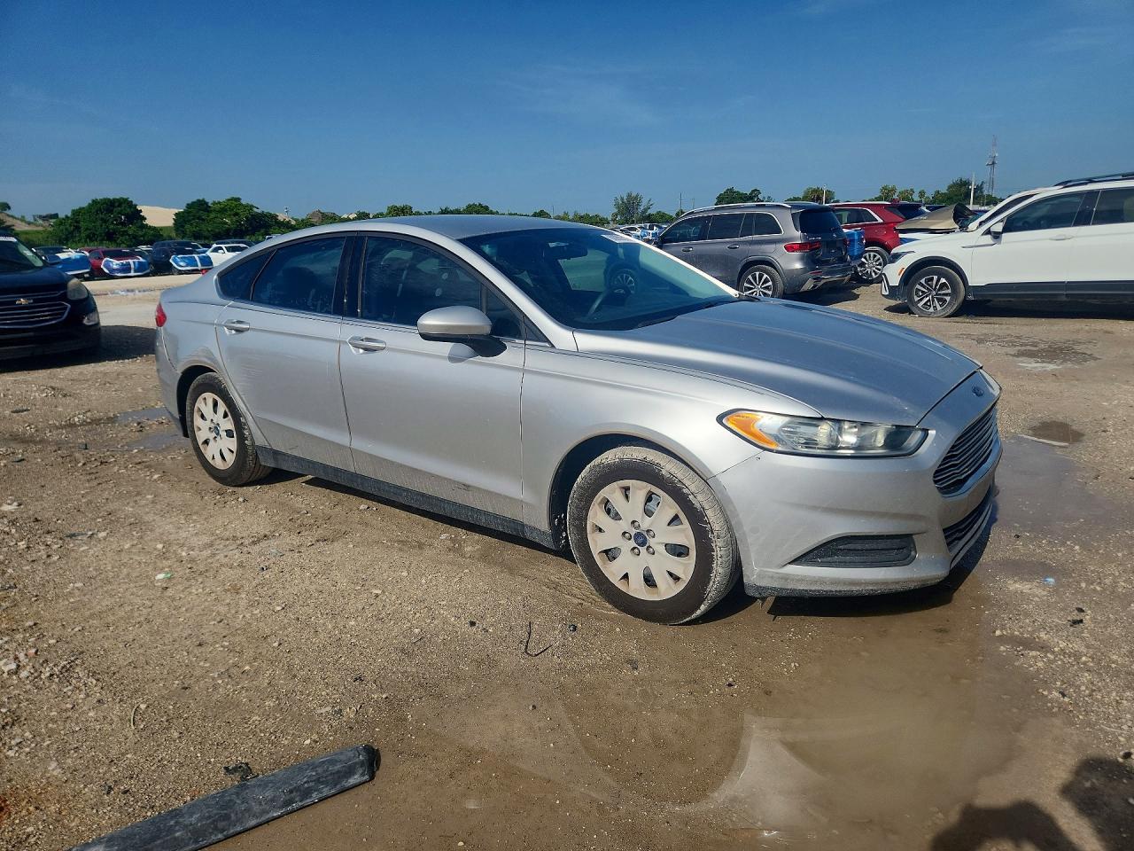 2014 Ford Fusion S Silver vin: 1FA6P0G78E5355457