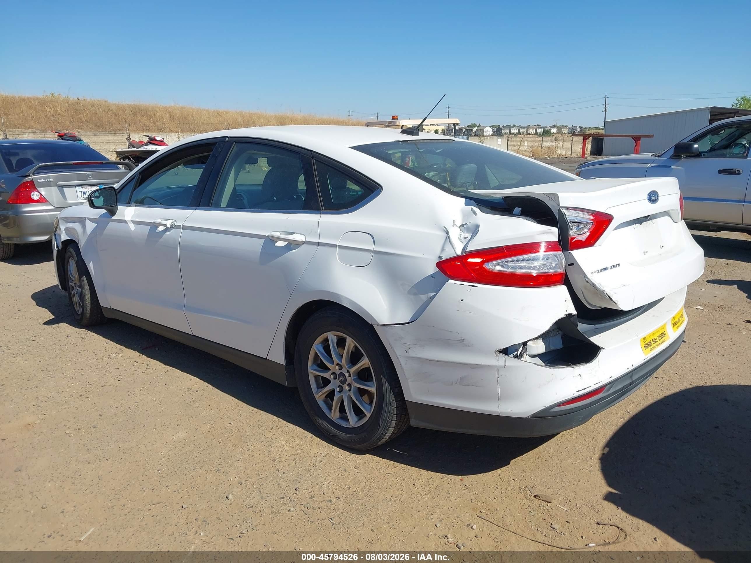 2015 Ford Fusion S White vin: 1FA6P0G78F5106772