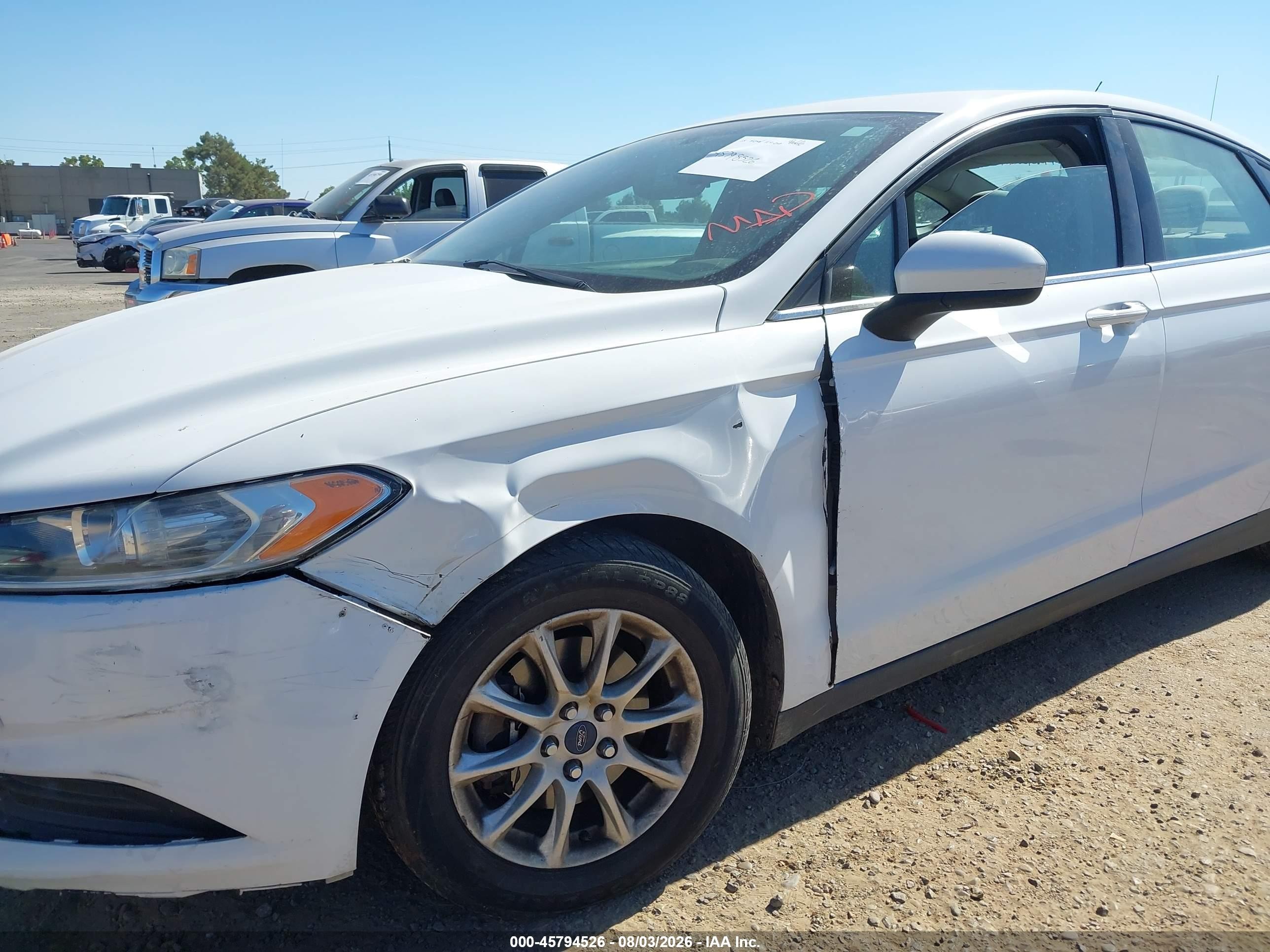 2015 Ford Fusion S White vin: 1FA6P0G78F5106772
